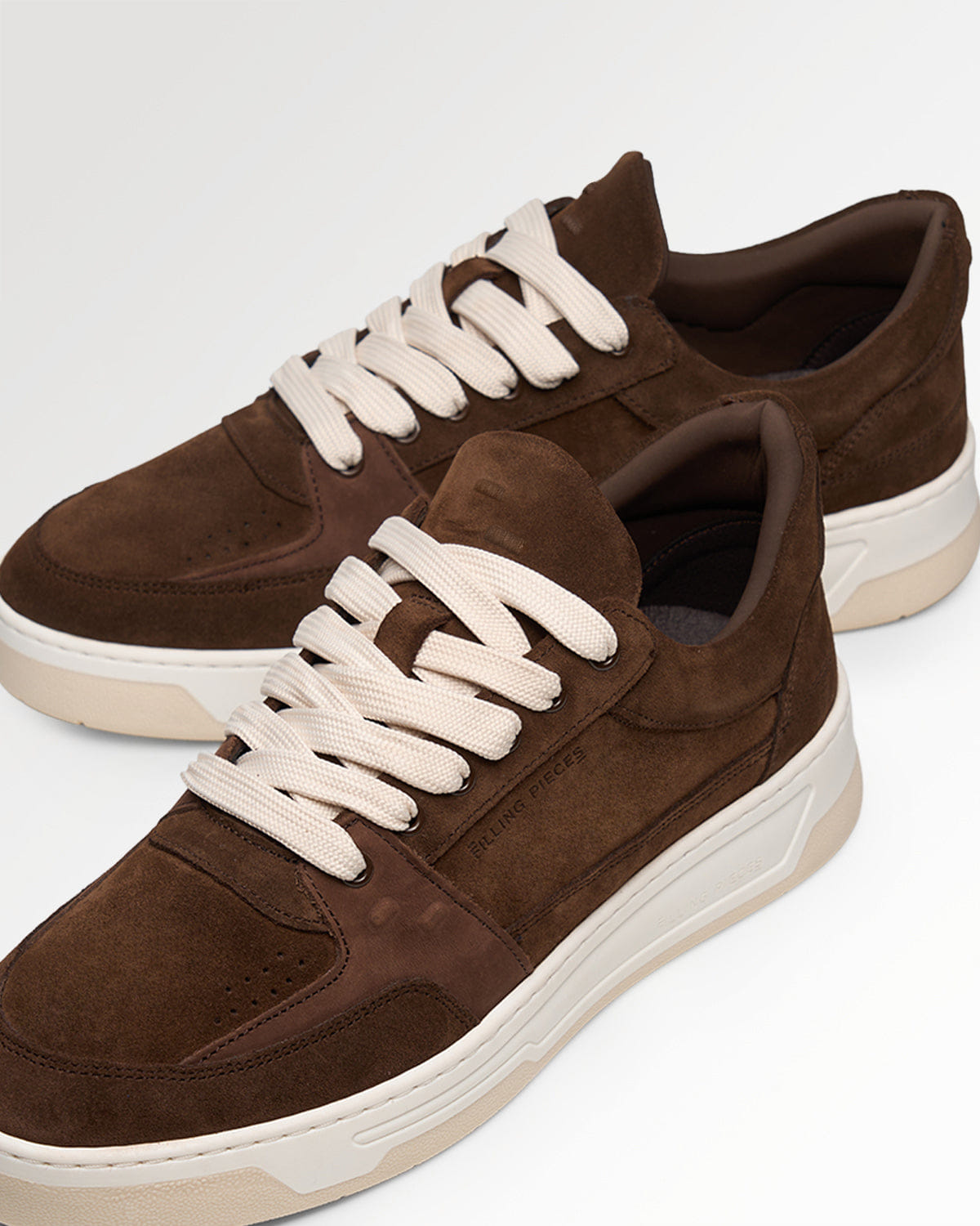 Trend Maven Low Vise Suede Chocolate