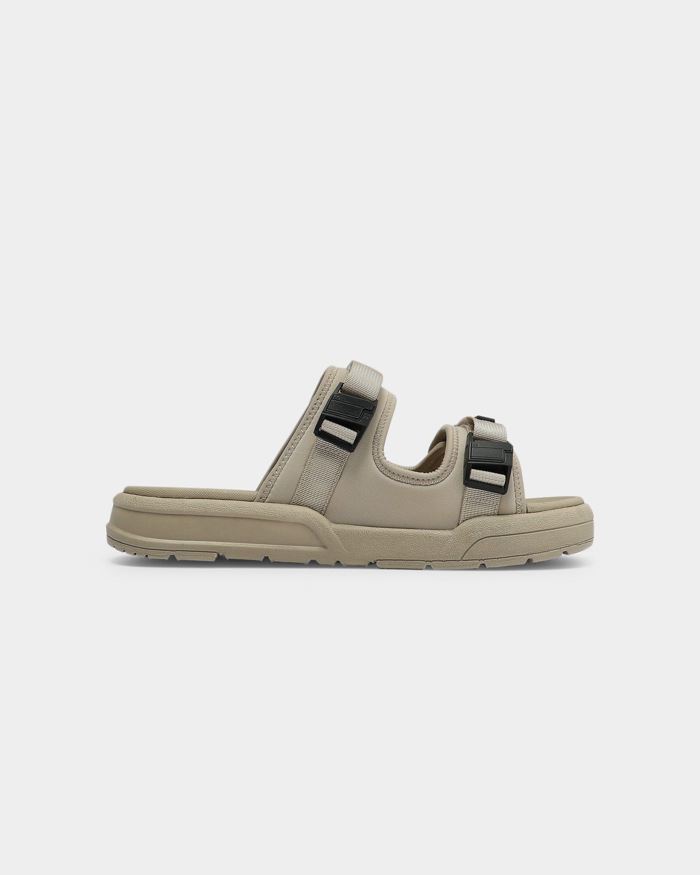 Seichi Sandoru Ni Shoes Stone