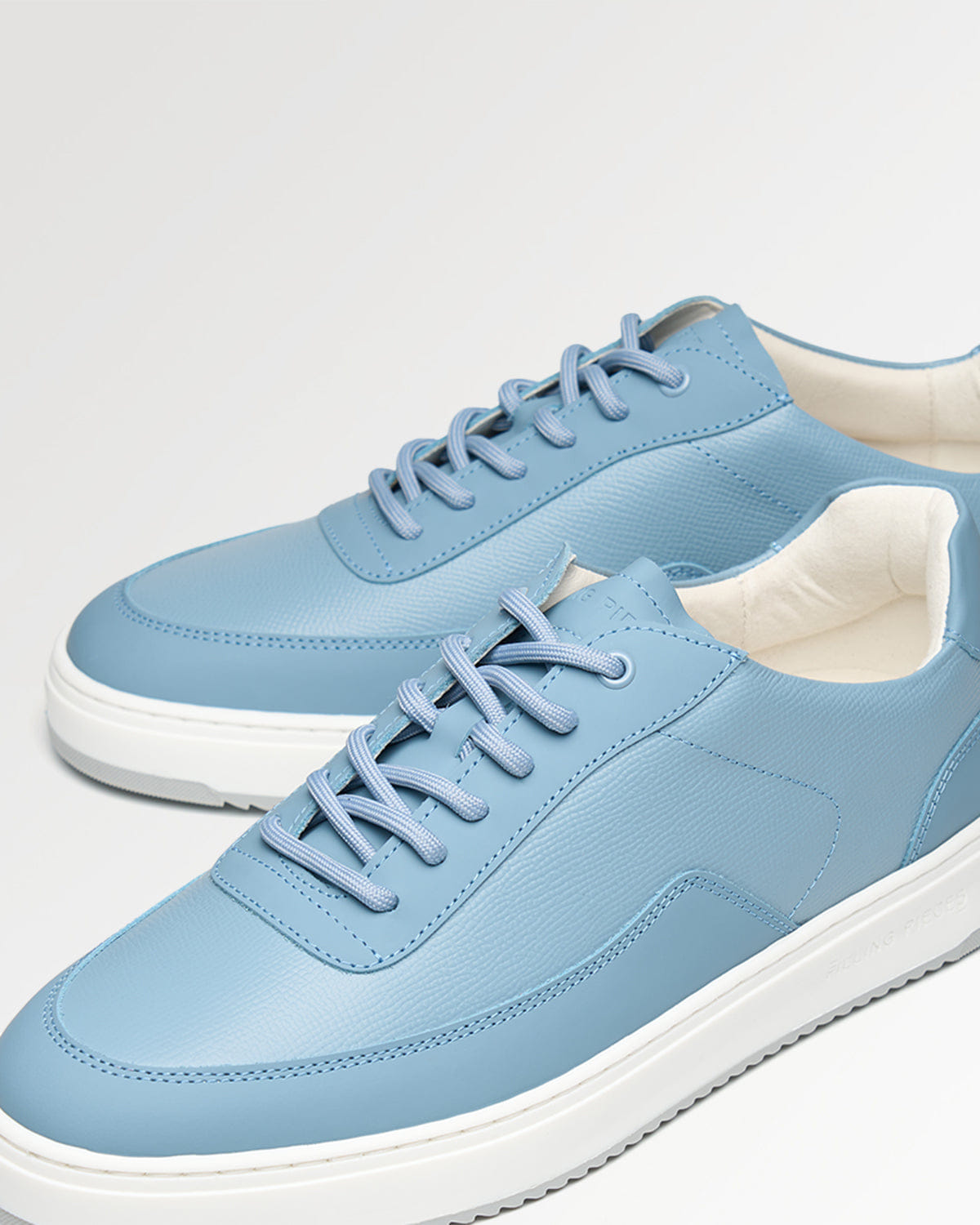 Conventional Mondo Tech Crumbs Blue