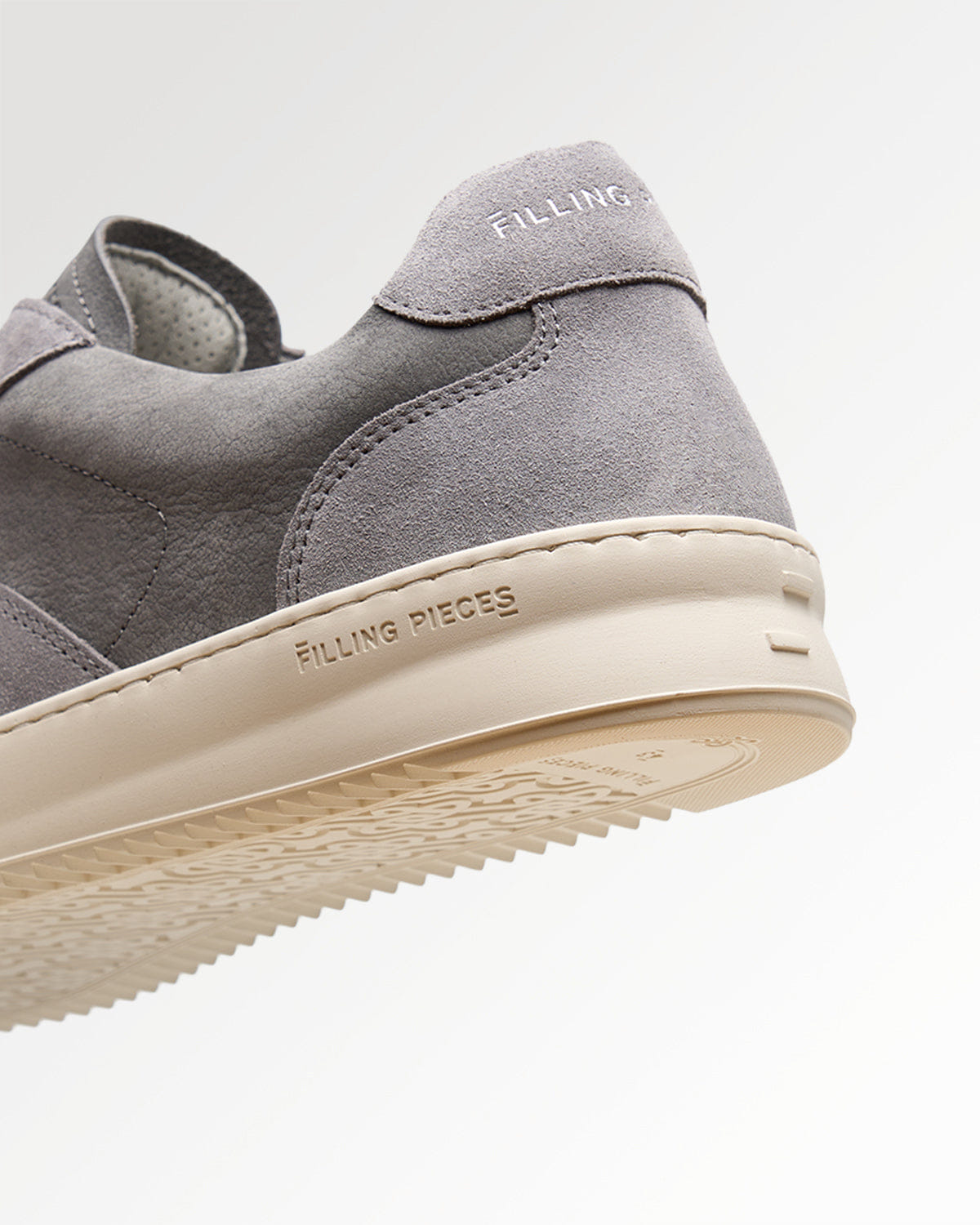 Conventional Mondo Suede Grain Grey