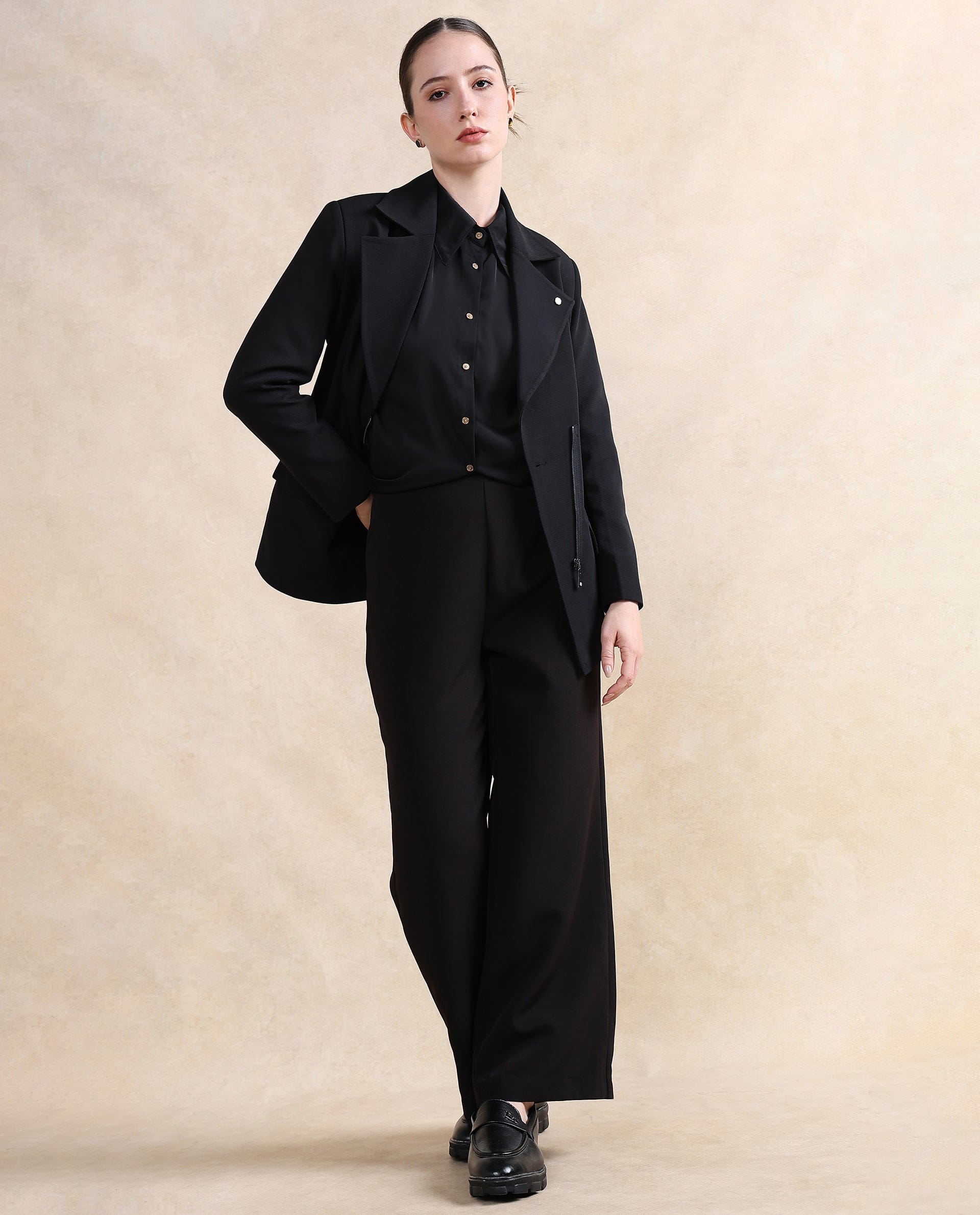 Rareism Women's Versto Black Lapel Neck Plain Regular Fit Jacket