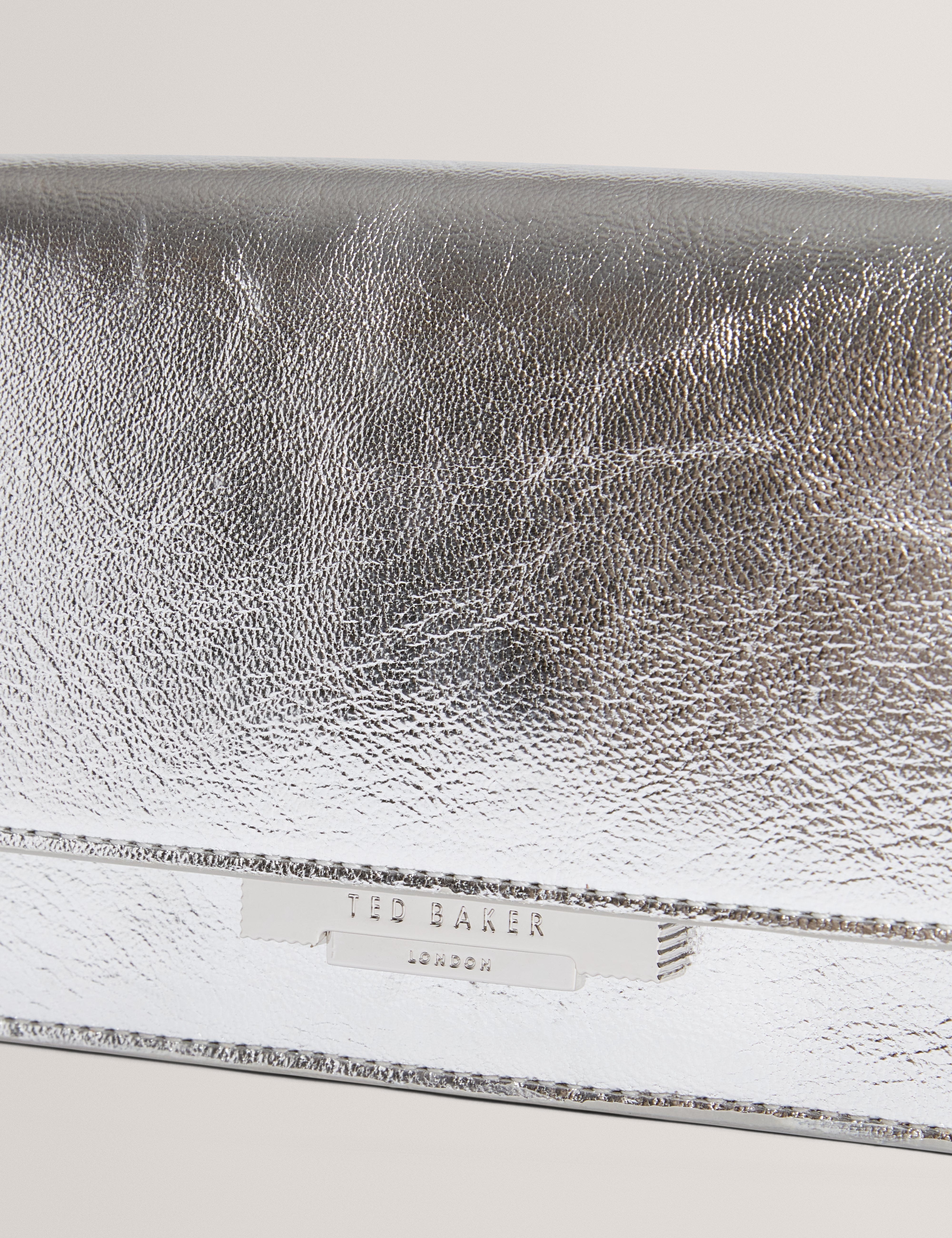 Ted Baker Mahiria Lock Detail Purse On A Chain Silver - Col