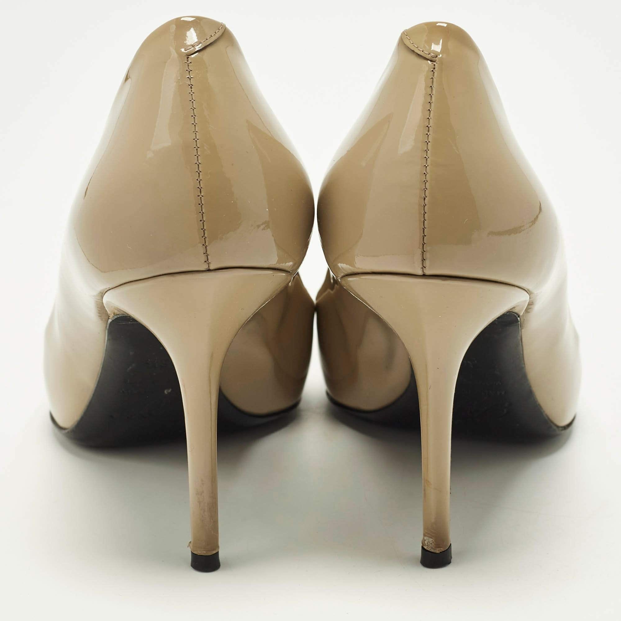 Roger Vivier Belle