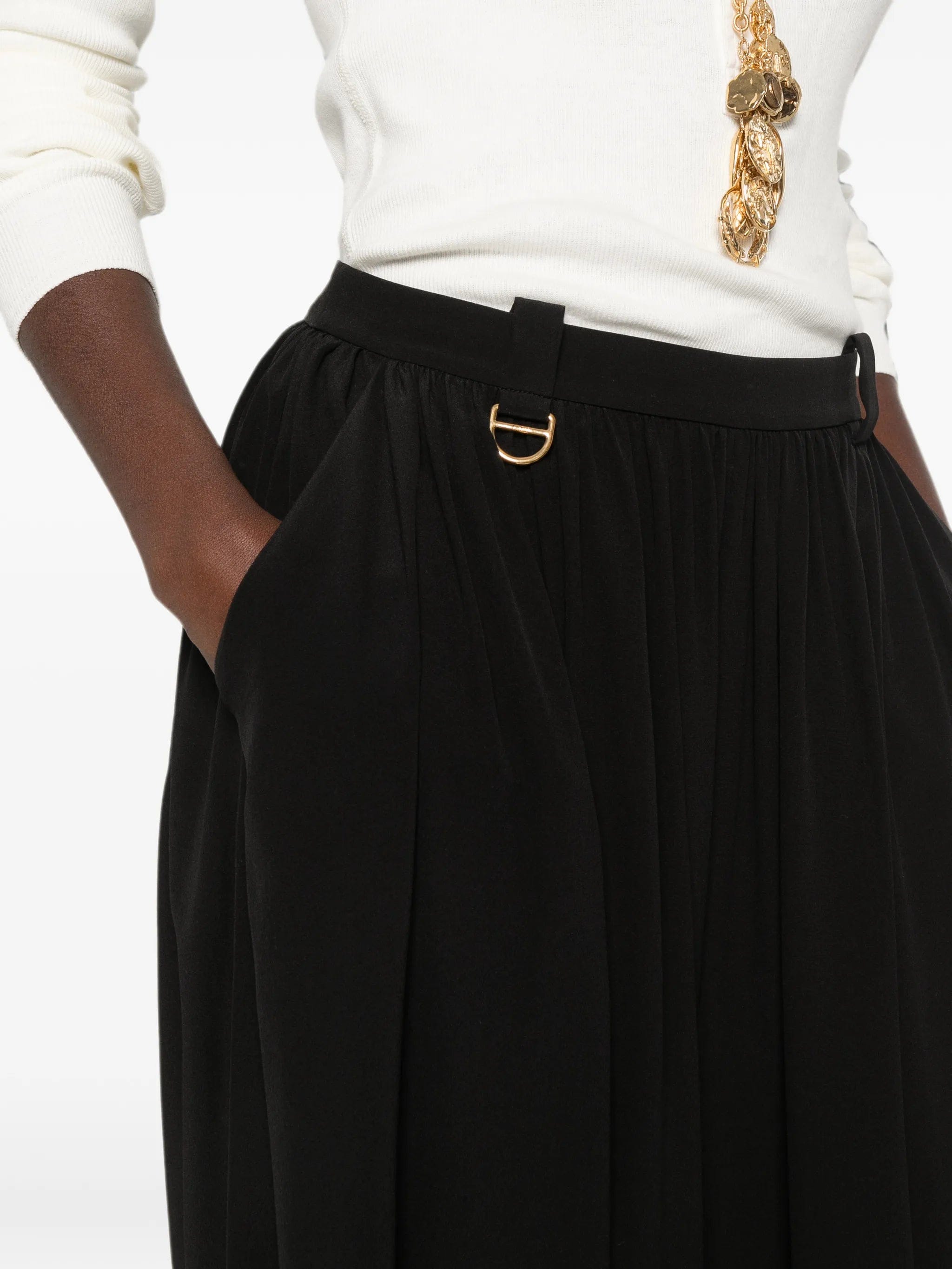 Chloé tie - detail trousers