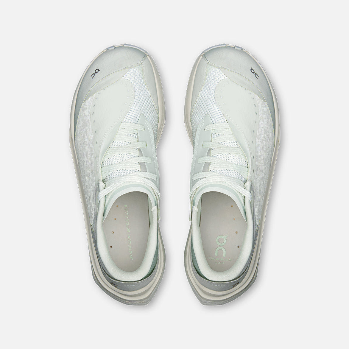 WHITE* WMNS PAF x ON CLOUDBOOM VOLT "WHITE / GALE