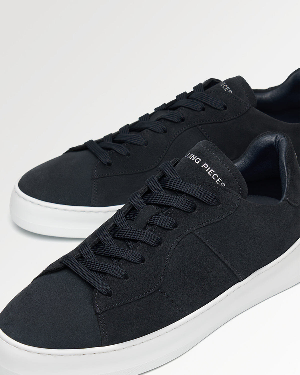 Conventional Court Suede Navy