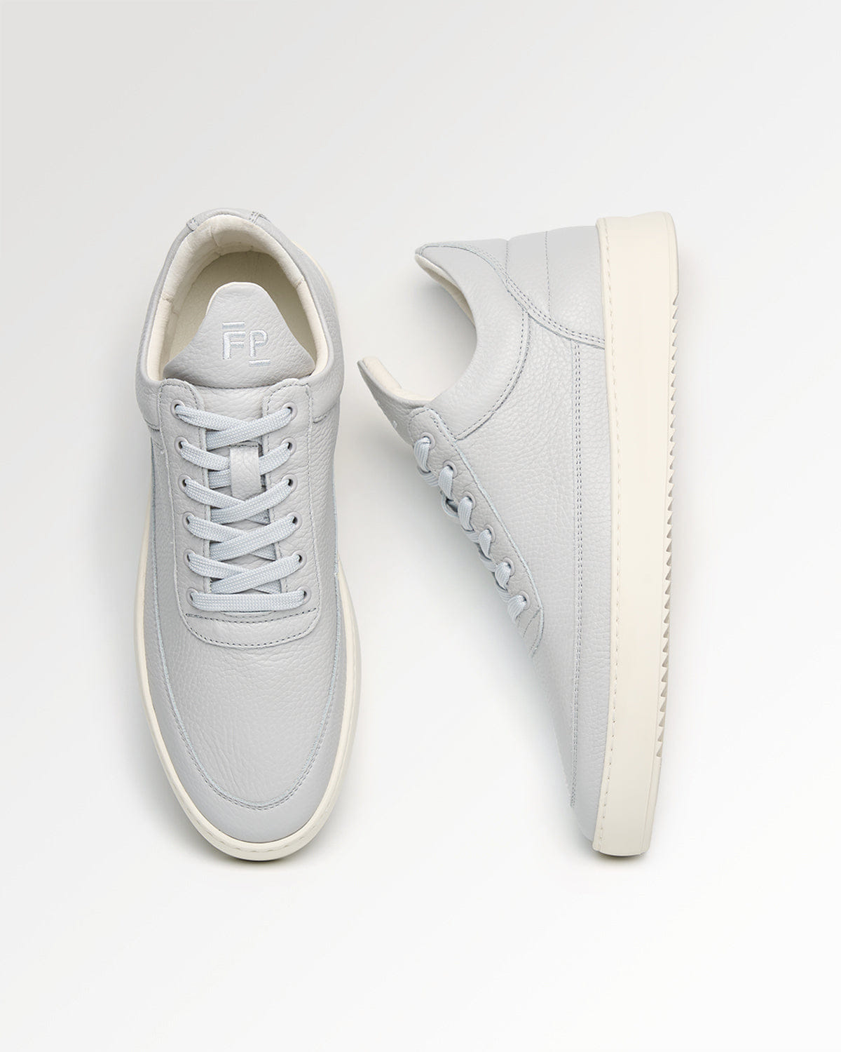 Conventional Low Top Grain Light Grey