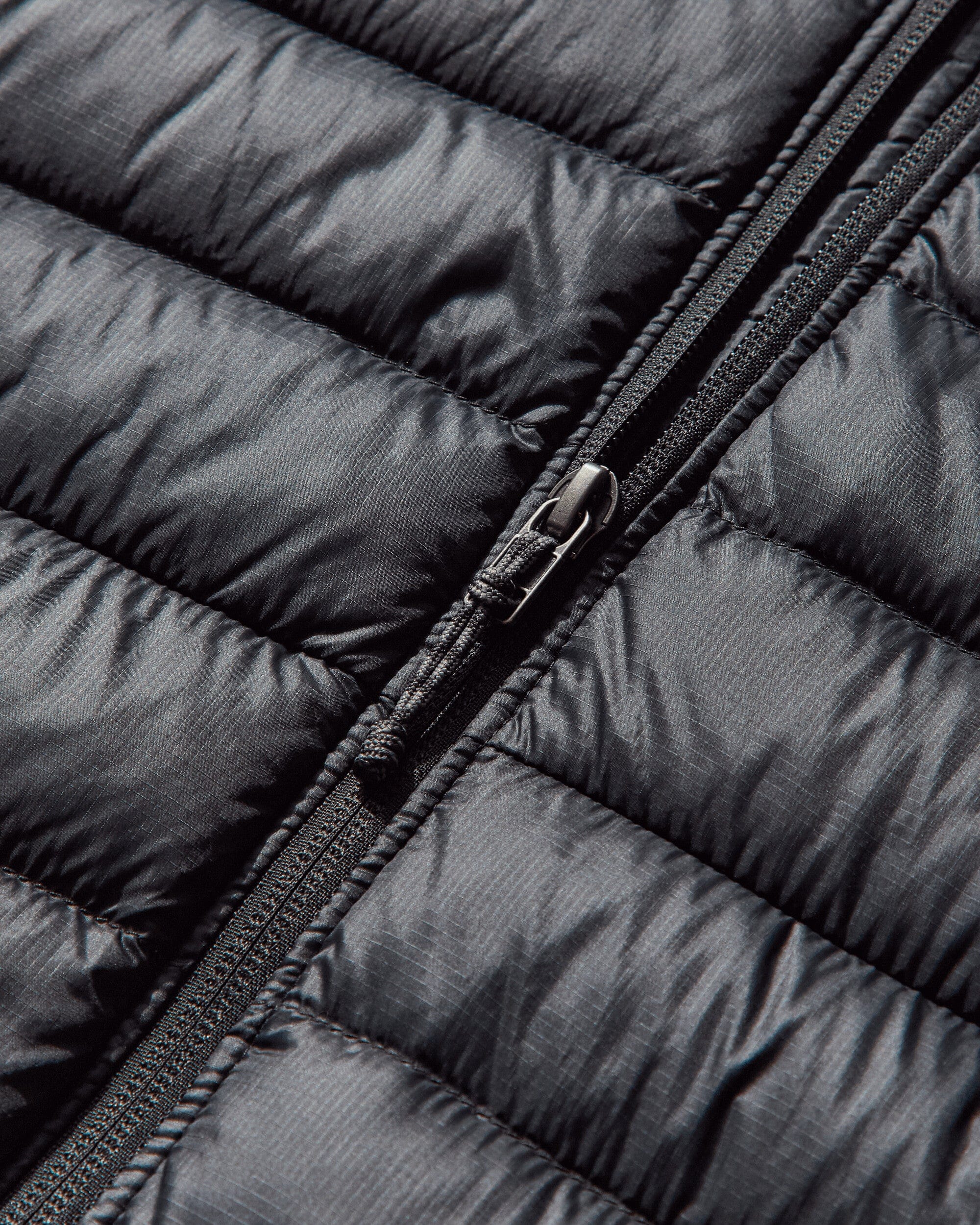 Patagonia Men's Down Sweater Hooded Jacket Black