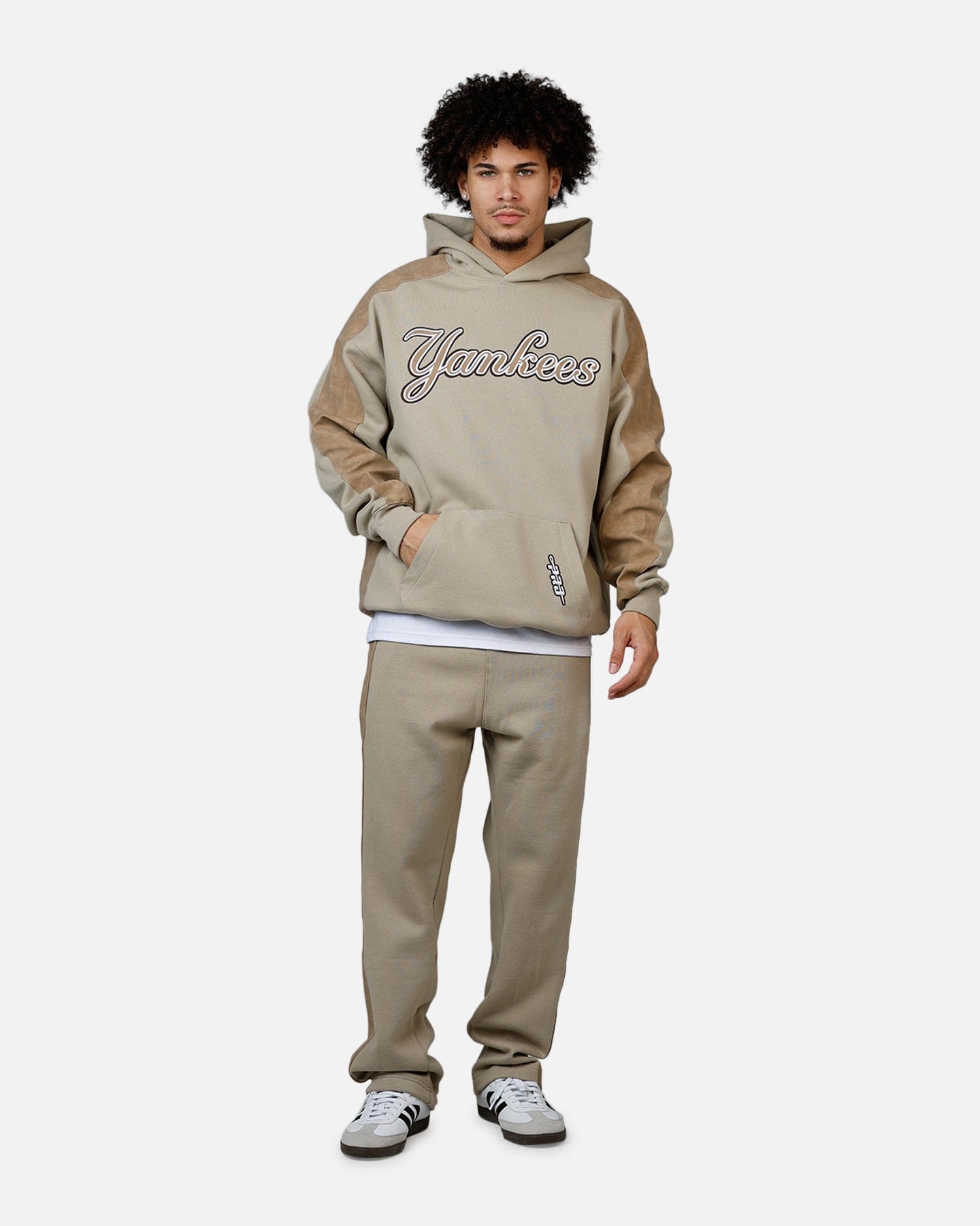PRO Standard New York Yankees Panel Hoodie Tan