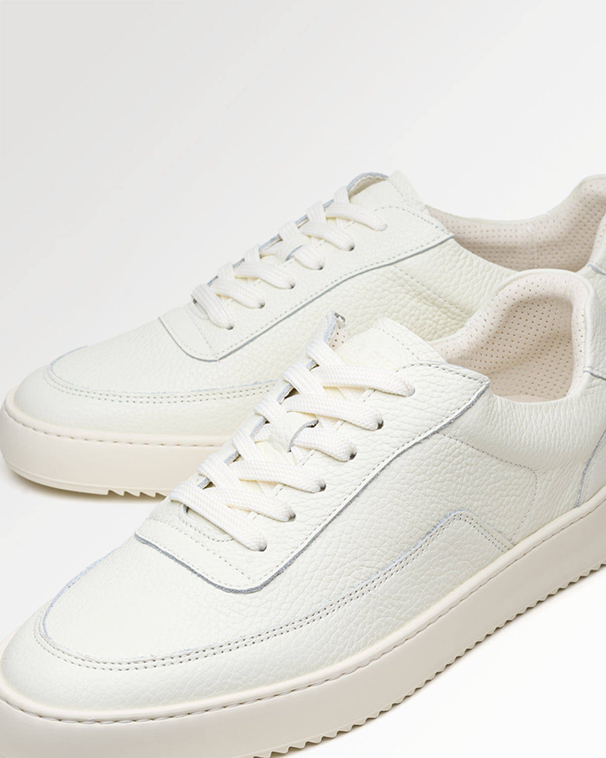 Conventional Mondo Grain Off White