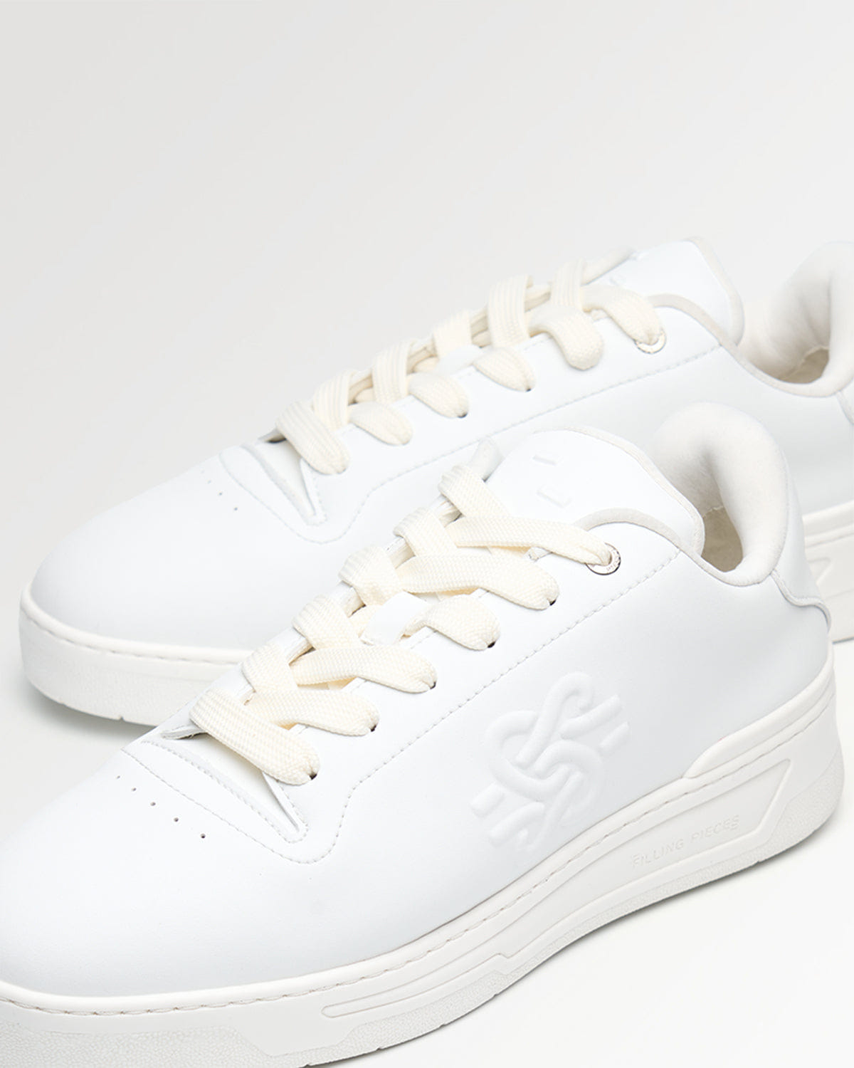 Entry Luxury Voyage Knot All White