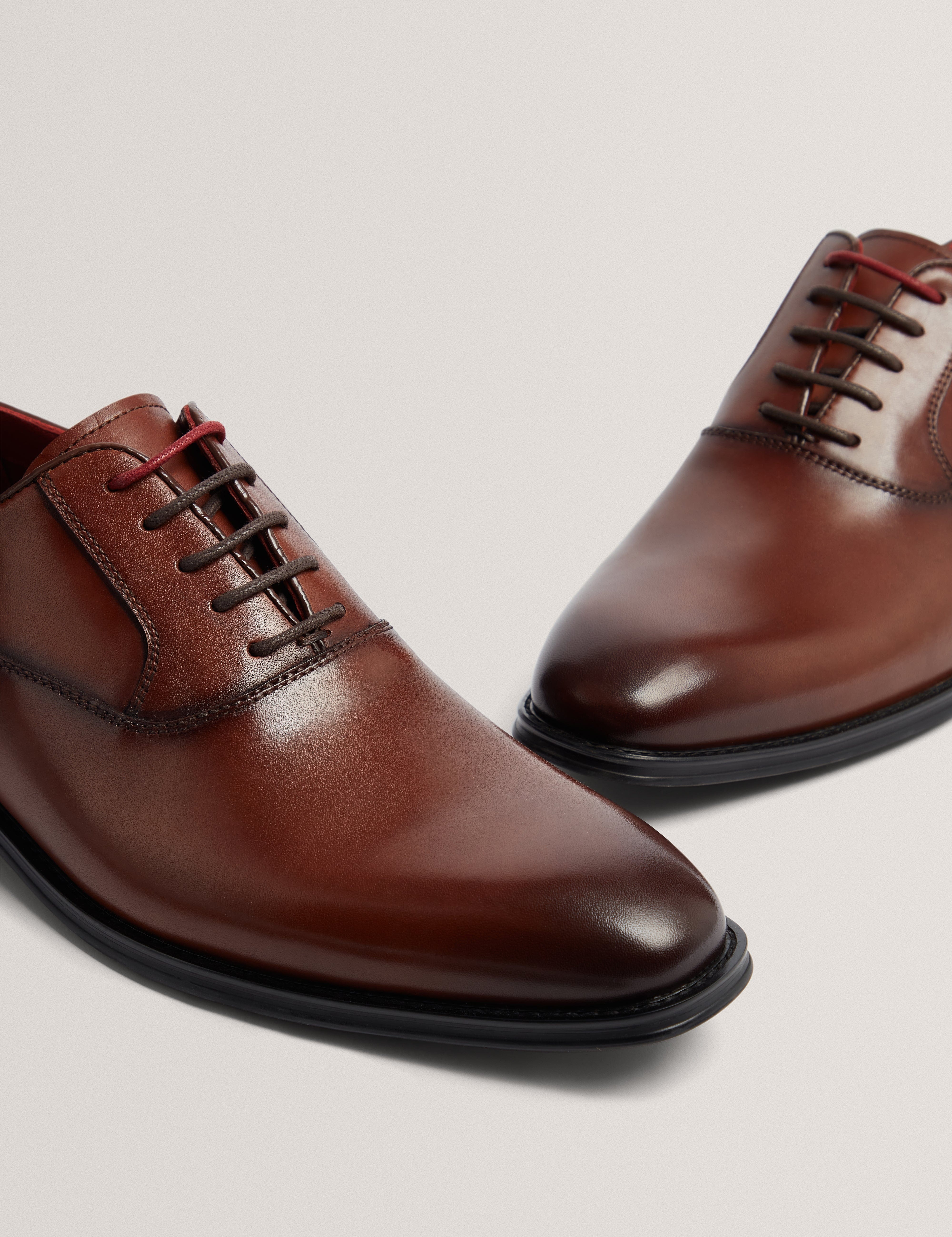 SHOE Wylden Brogue Shoe Tan