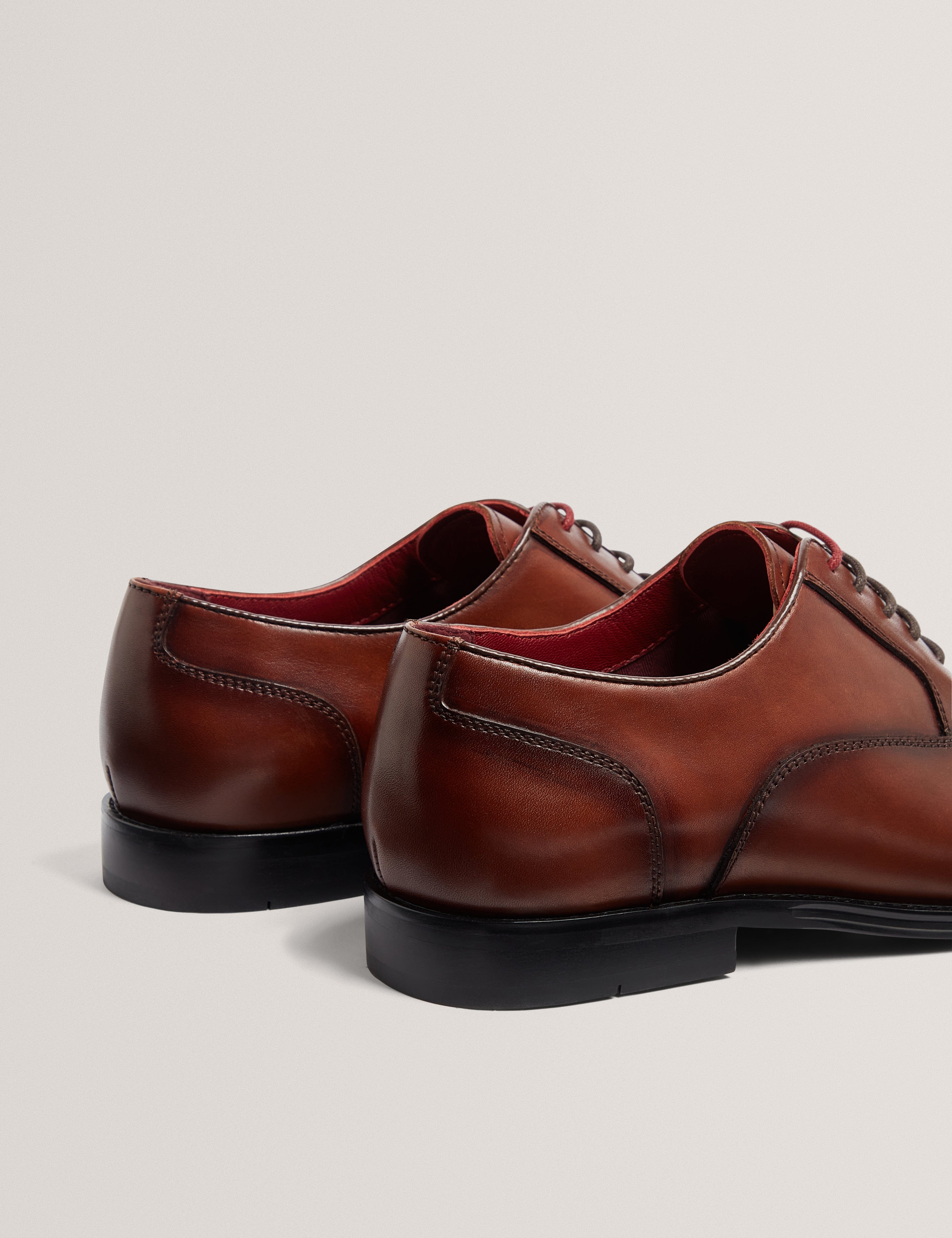 SHOE Wylden Brogue Shoe Tan