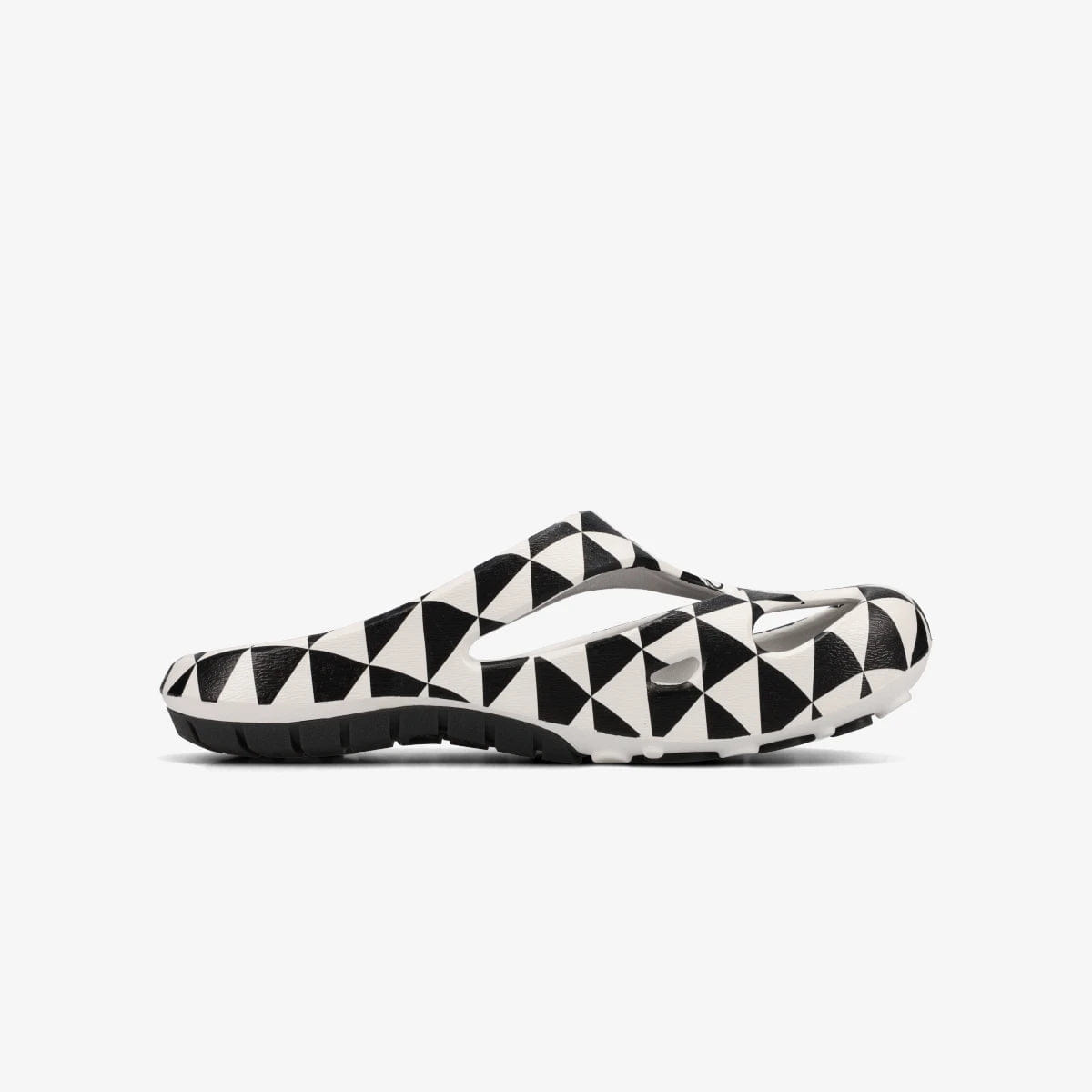 KEEN SHANTI ARTS ESOW × GINZA GL