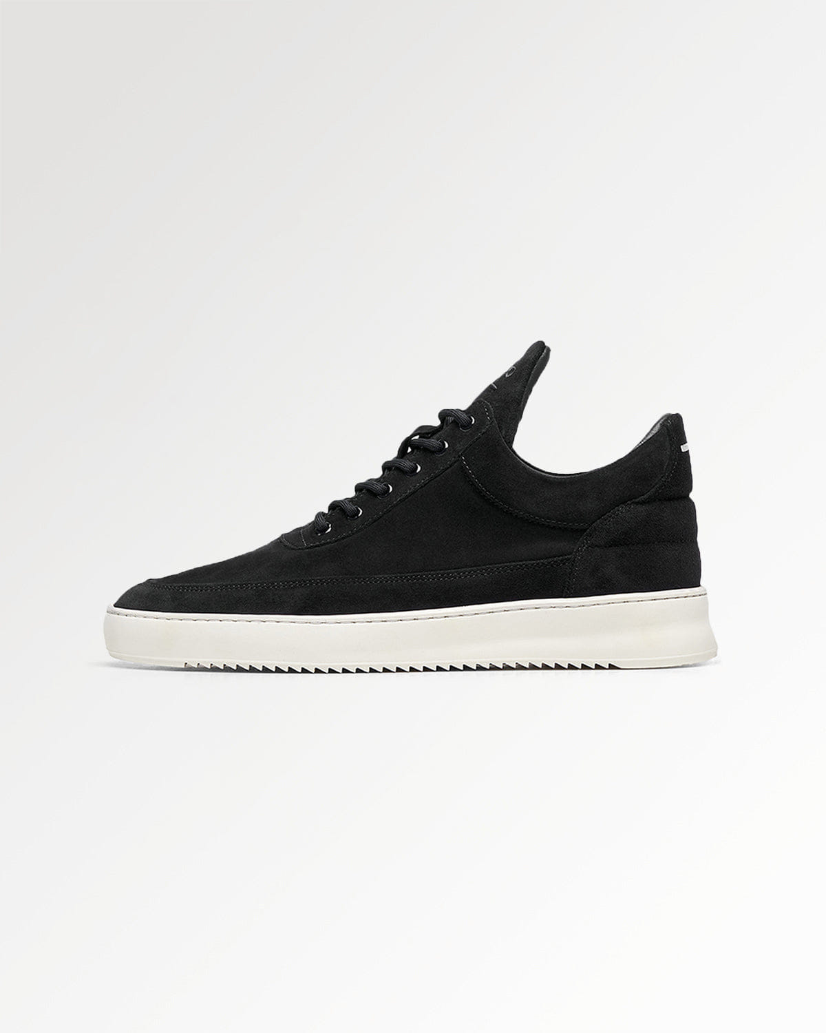 Conventional Low Top Suede Organic Black