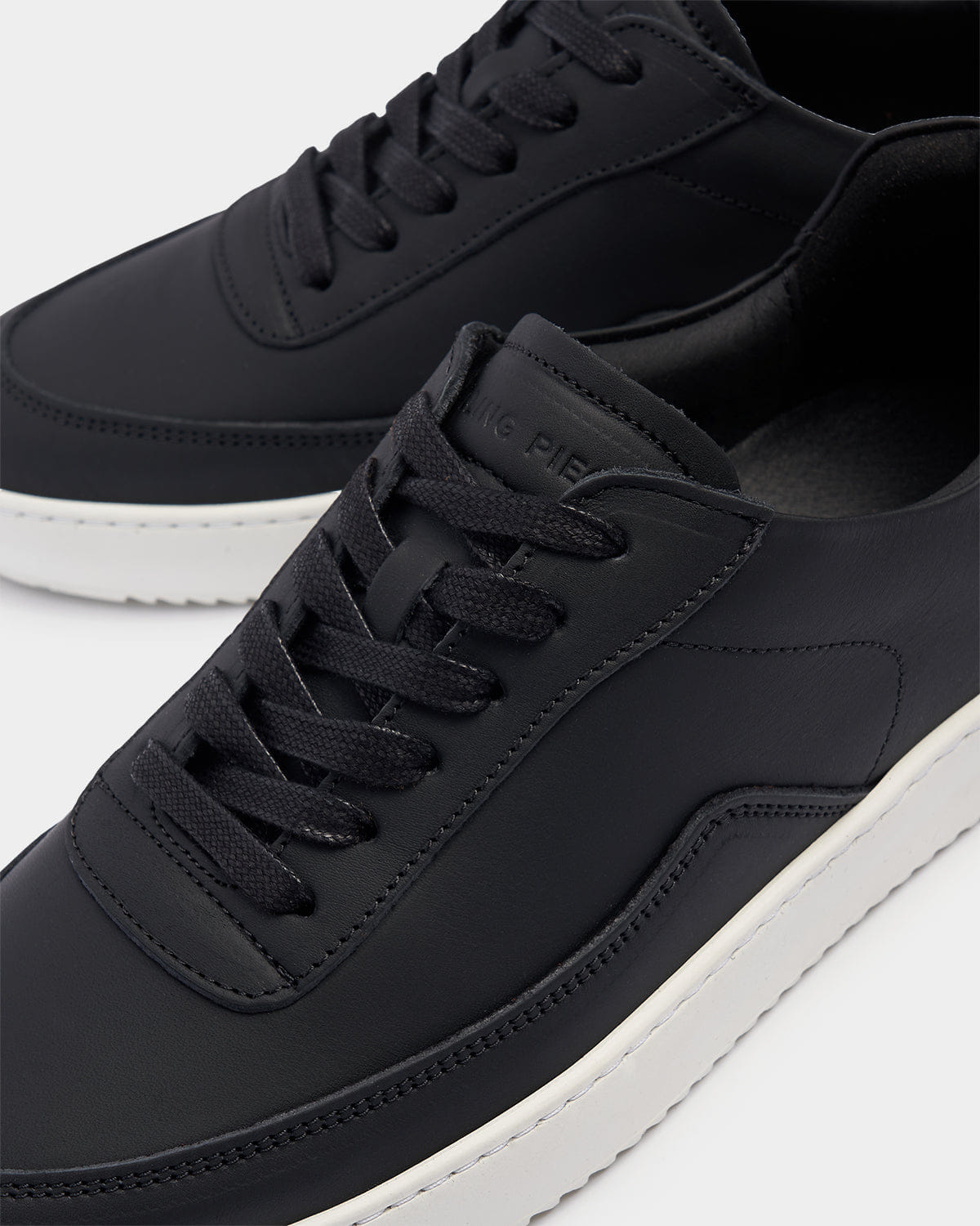 Conventional Mondo Organic Nappa Black