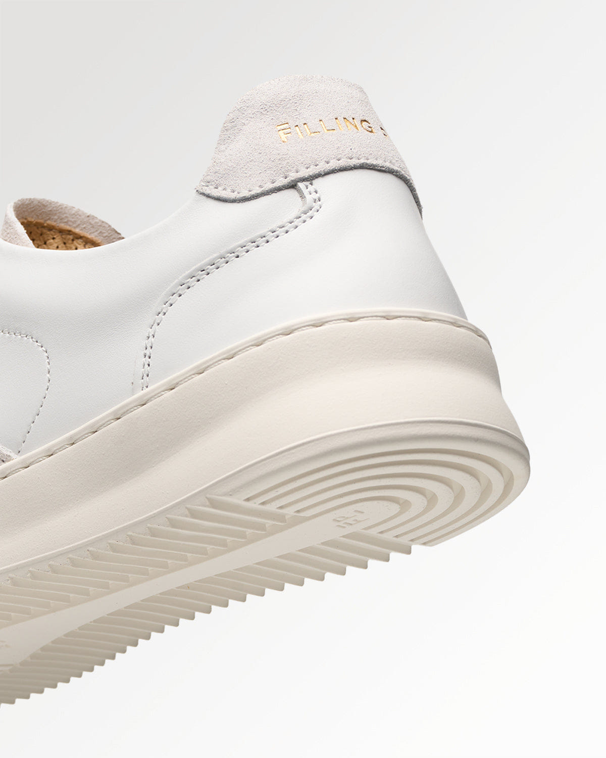Conventional Mondo Squash Suede White