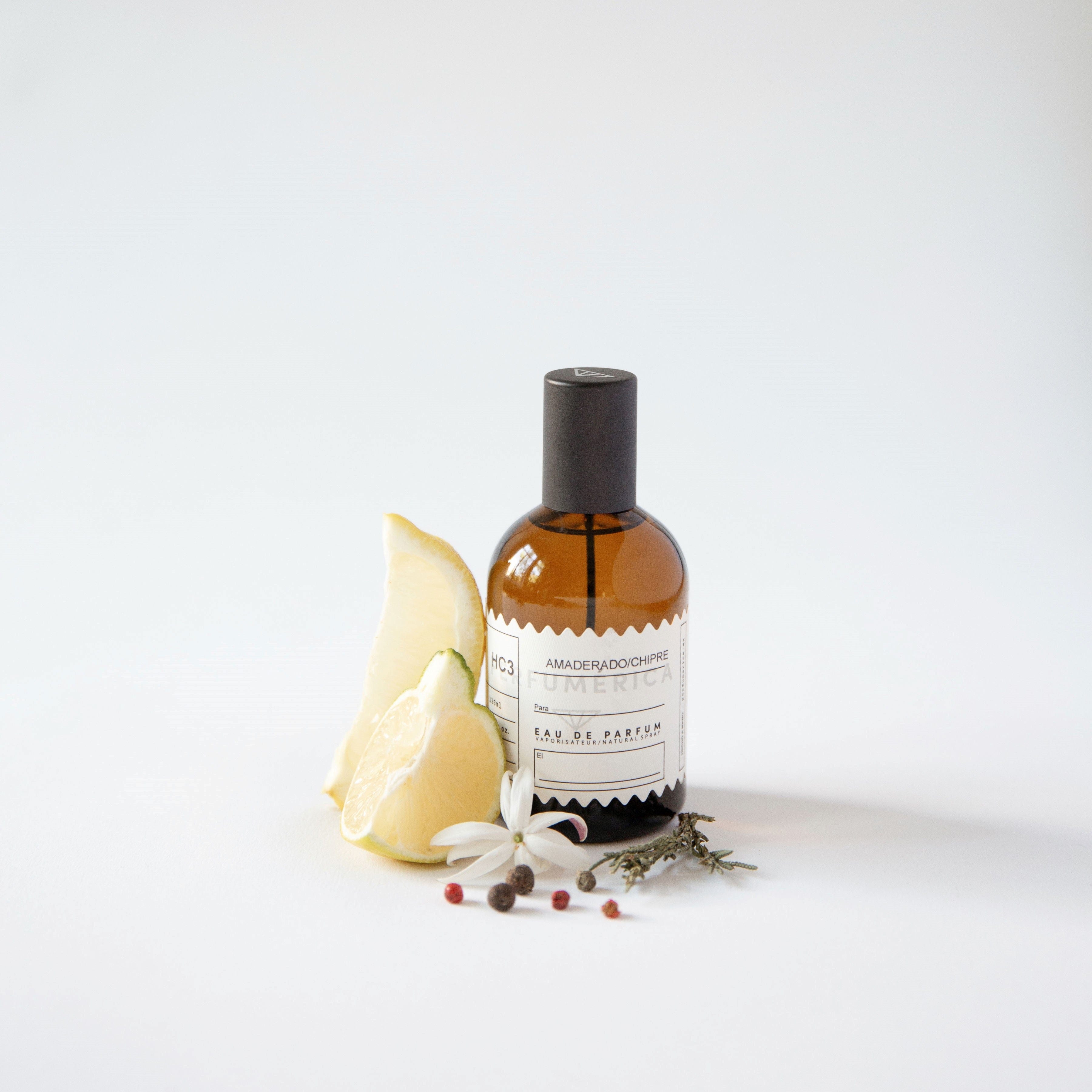 Perfumérica HC3 AMADERADO CHIPRE