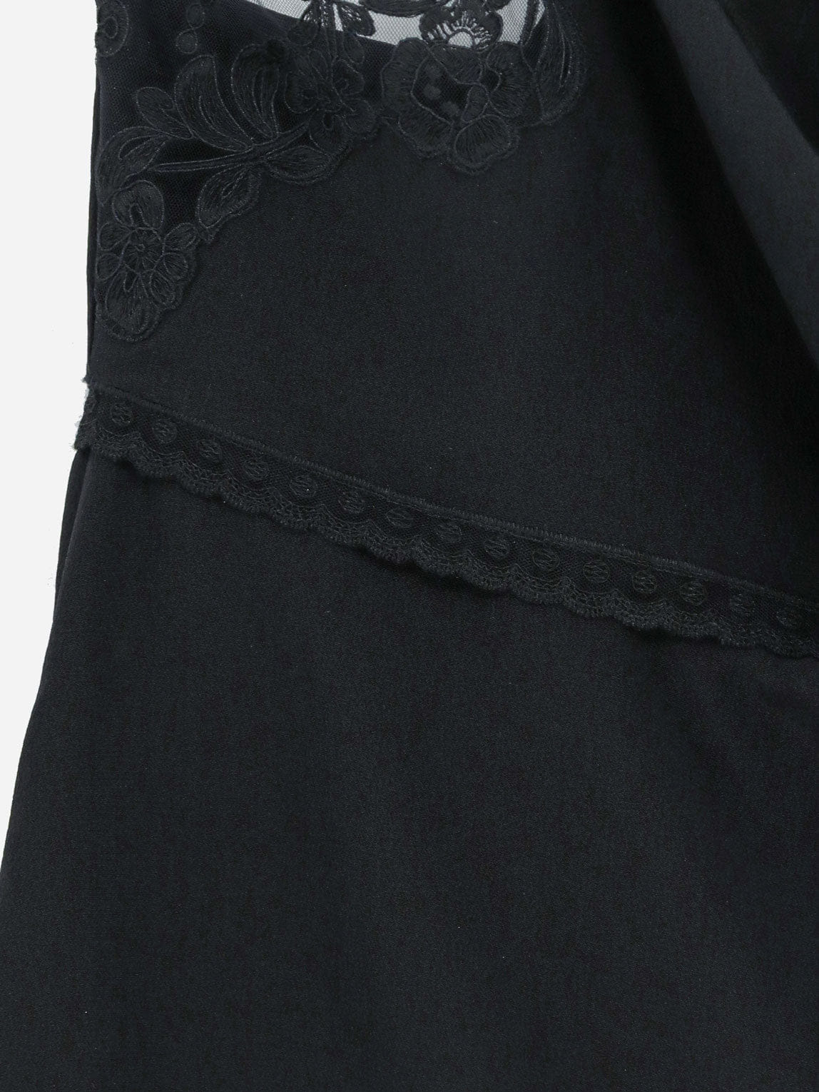 Chloe Silk top with lace profile