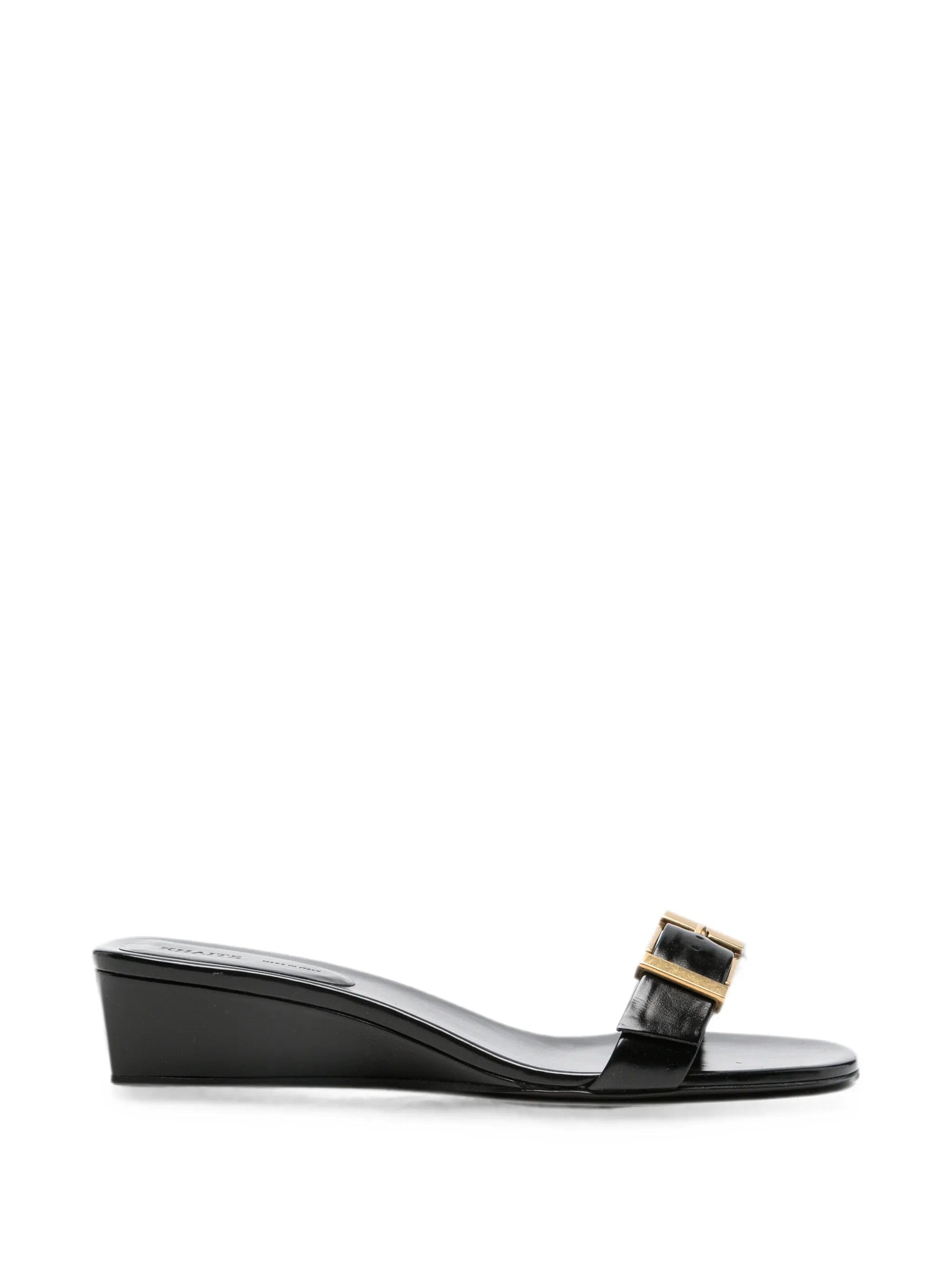 Khaite Manhattan buckle - detail wedge sandals