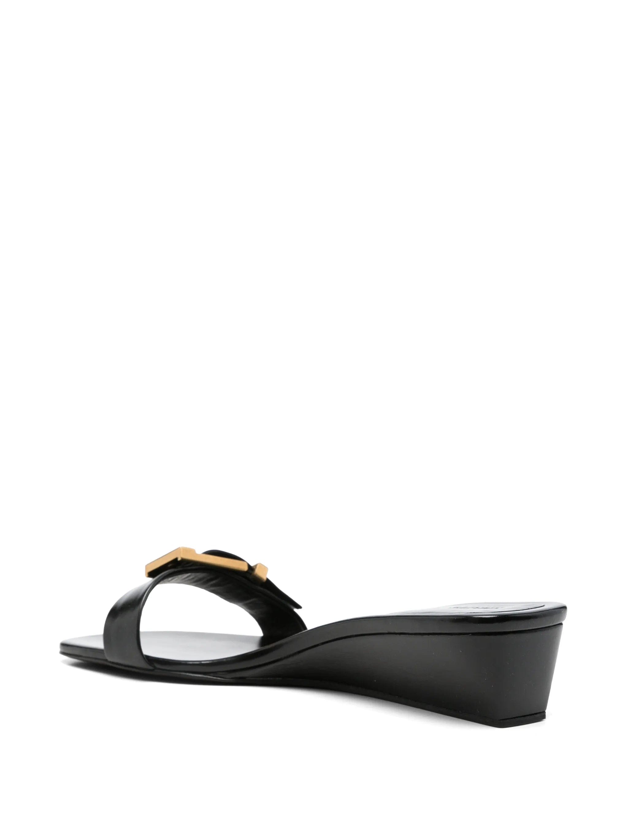 Khaite Manhattan buckle - detail wedge sandals