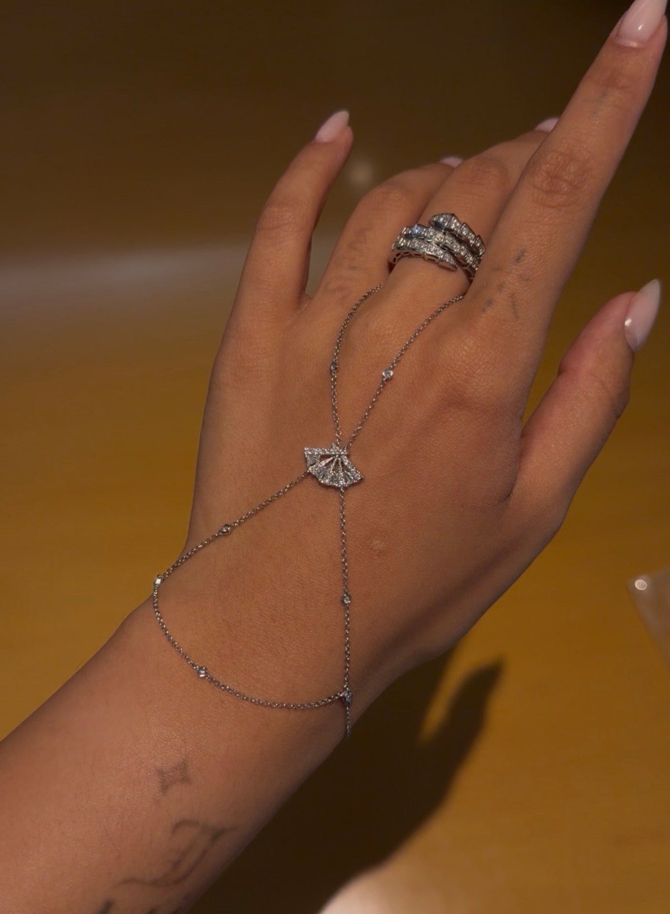 Luxury Promise Handchain in 18K - D 0.15ct / D0.25ct 1027558 JJC6660