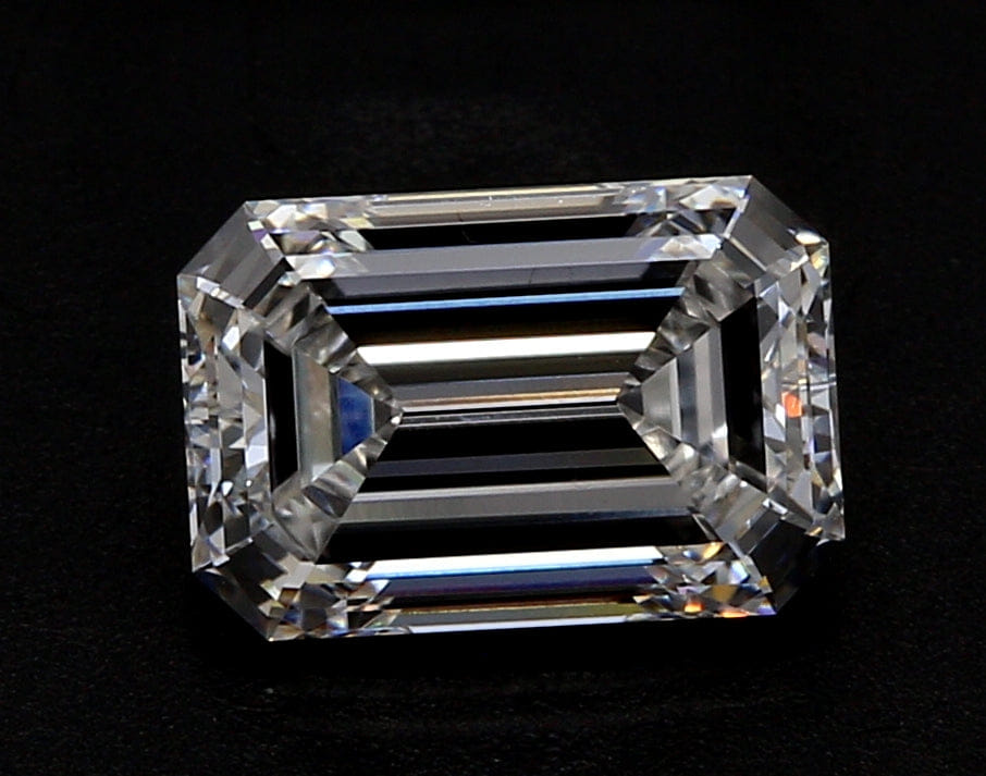Diamond 2.55 Carat Emerald Lab Diamond