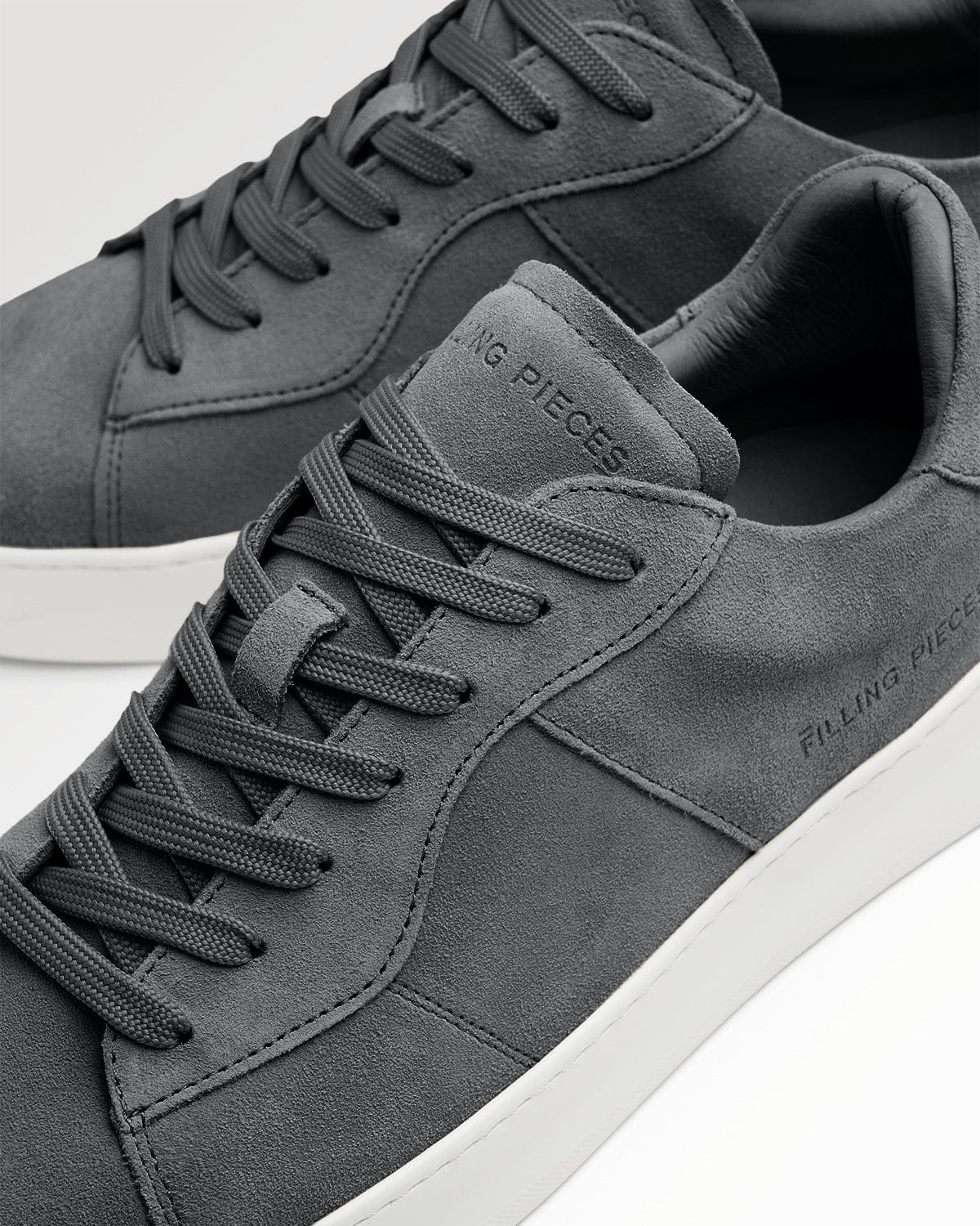 Conventional Court Suede Shark