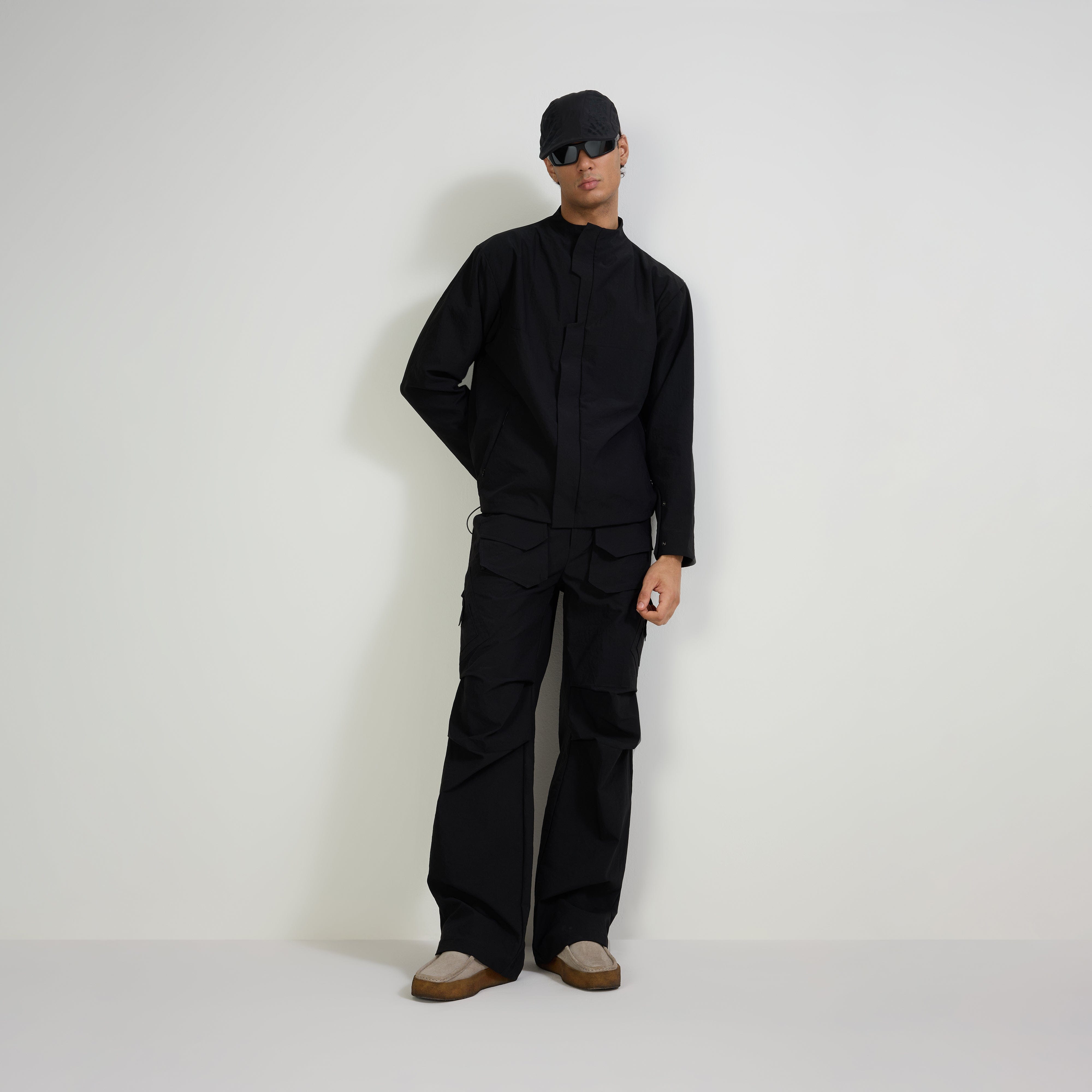 Warping Theories TECHNICAL JACKET - BLACK