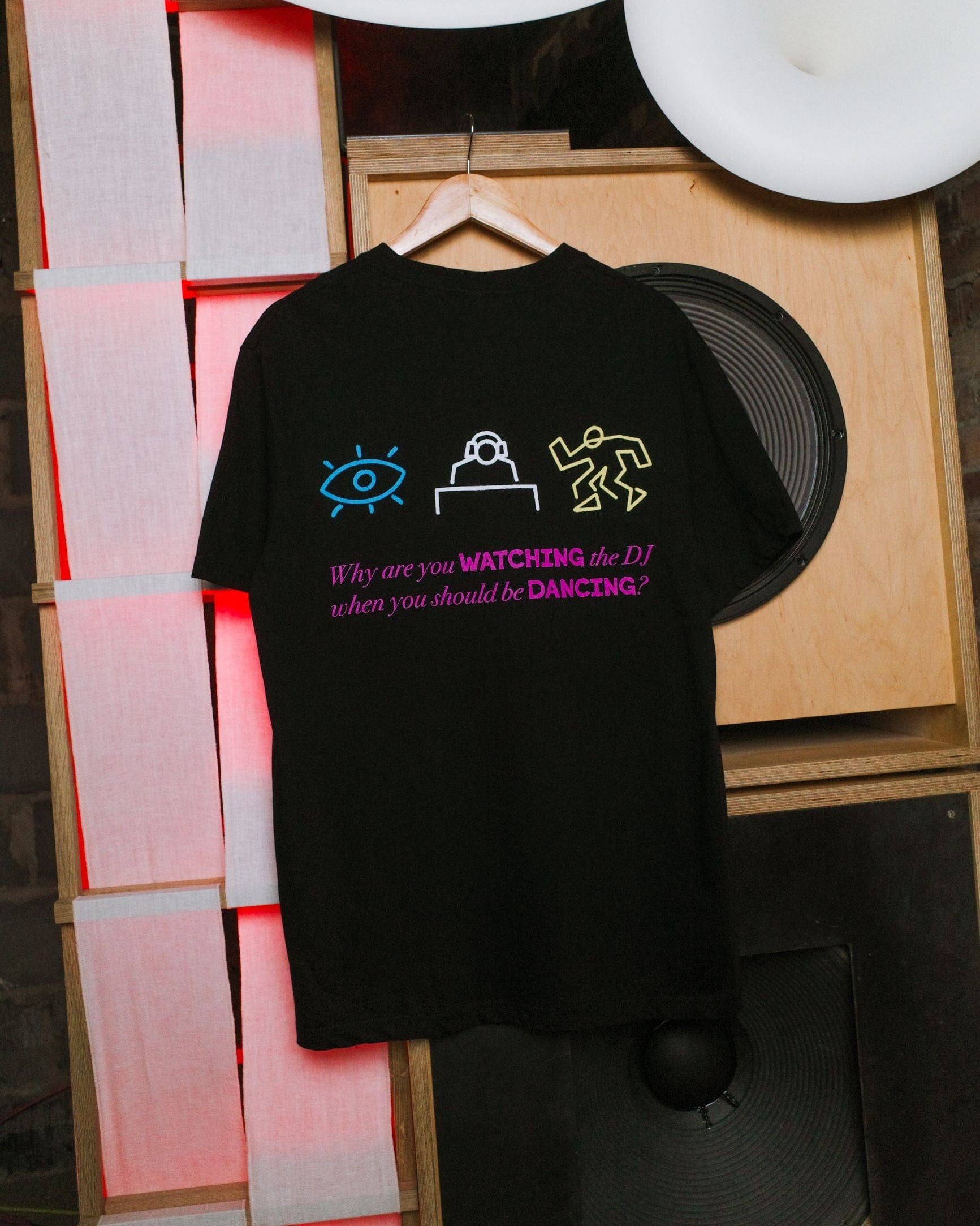 Rainy Heart x UN:IK Watching the DJ T-Shirt - Black