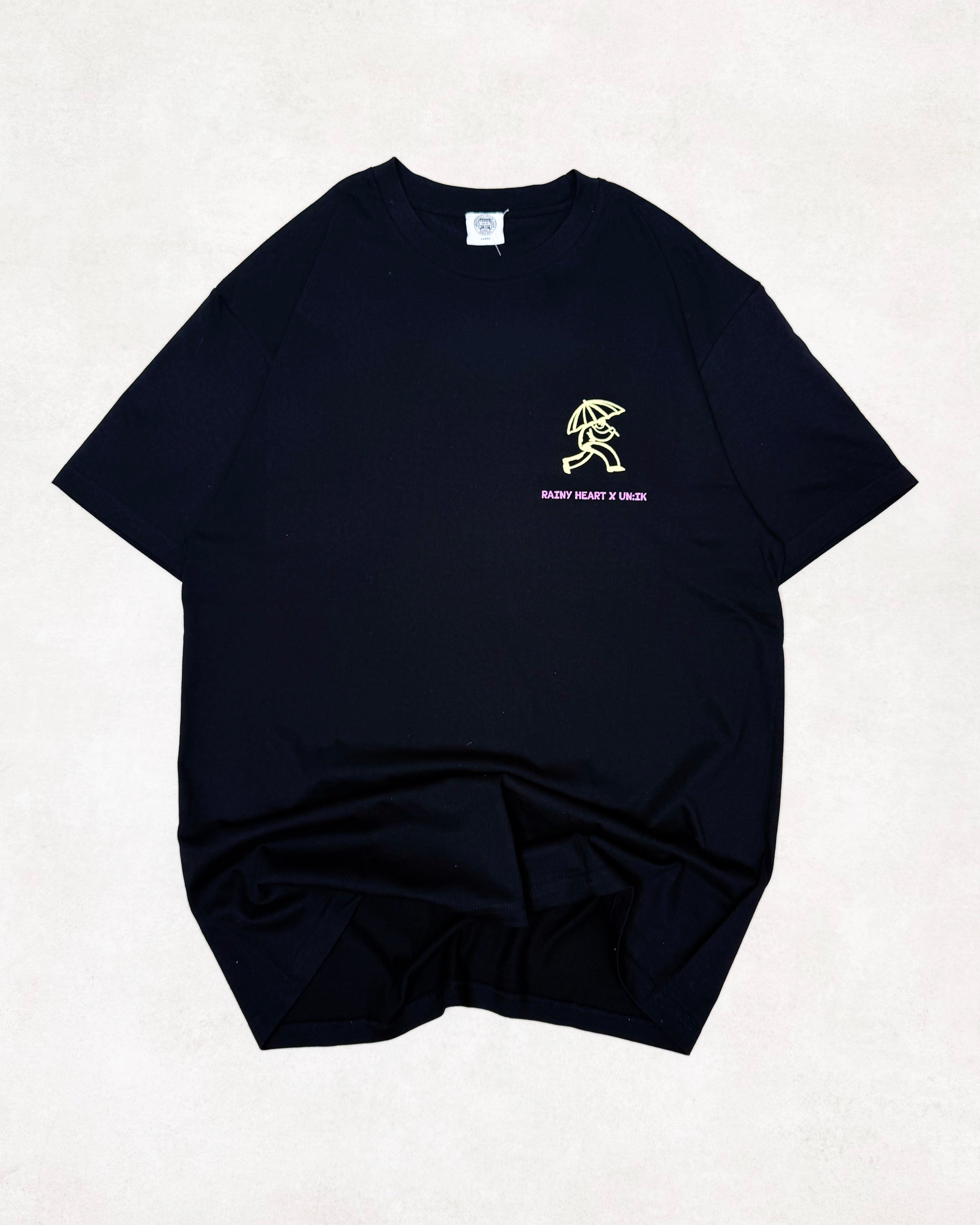 Rainy Heart x UN:IK Watching the DJ T-Shirt - Black