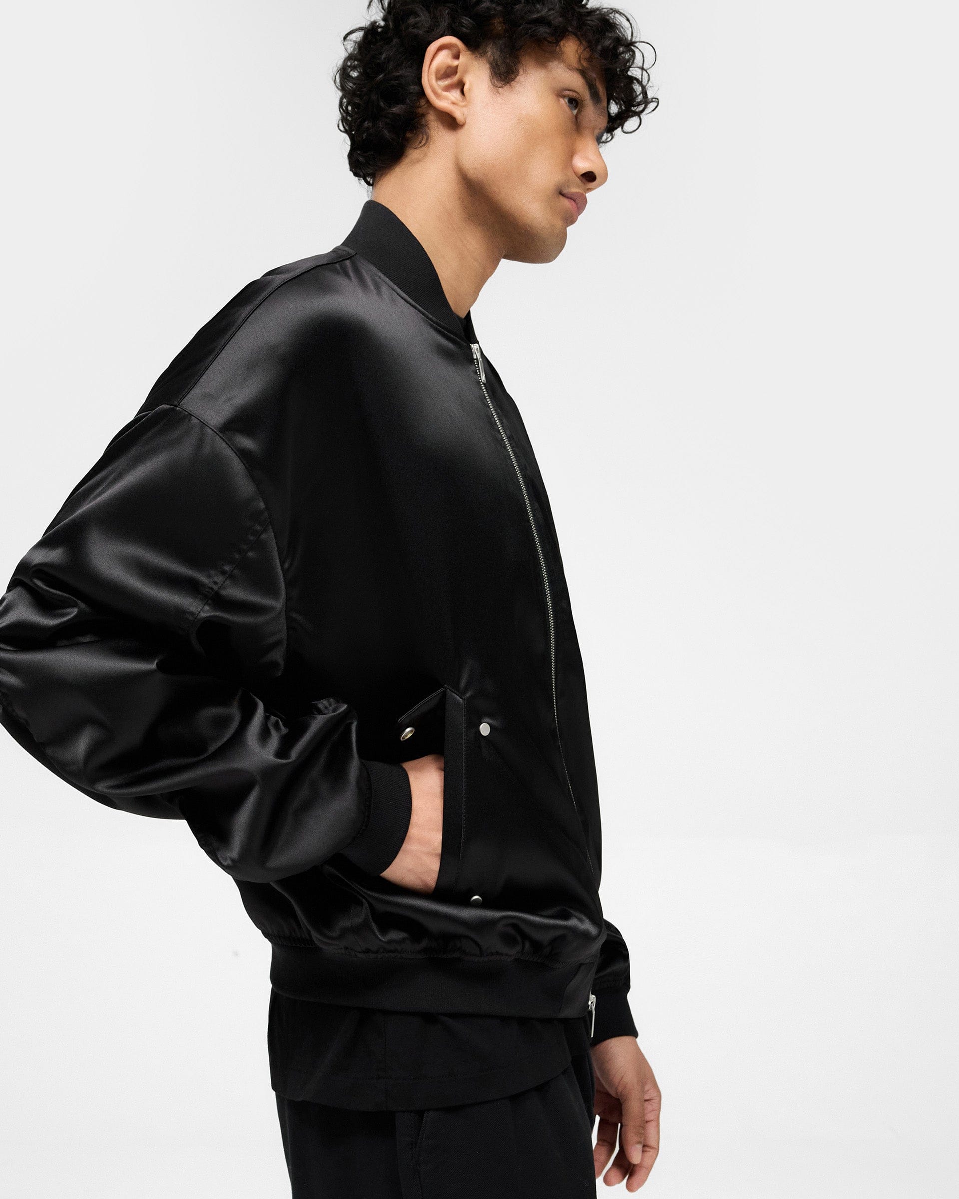 Exclusives Satin Bomber - Black