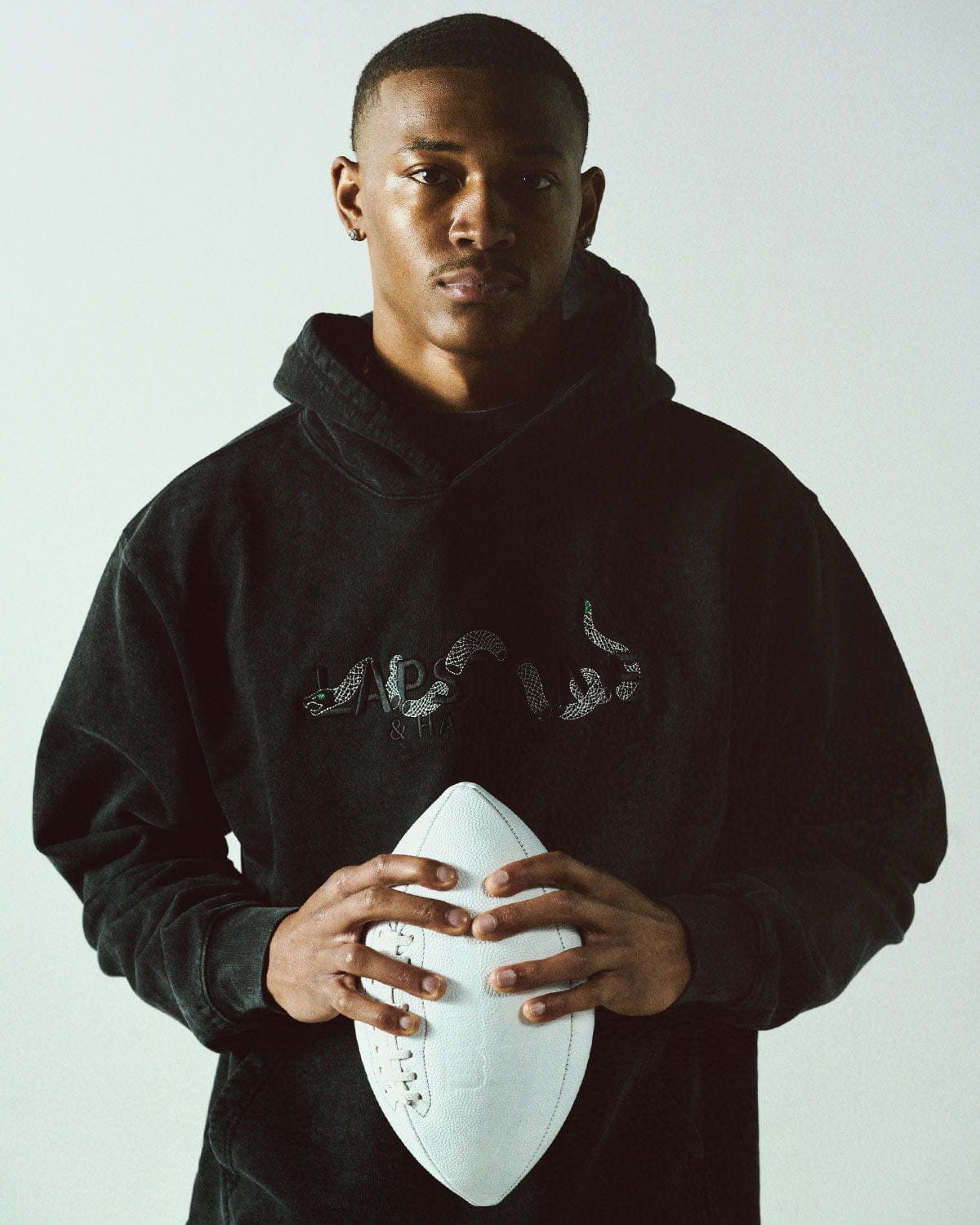 Lapstone & Hammer YEAR OF THE SNAKE HOODIE - VINTAGE BLACK