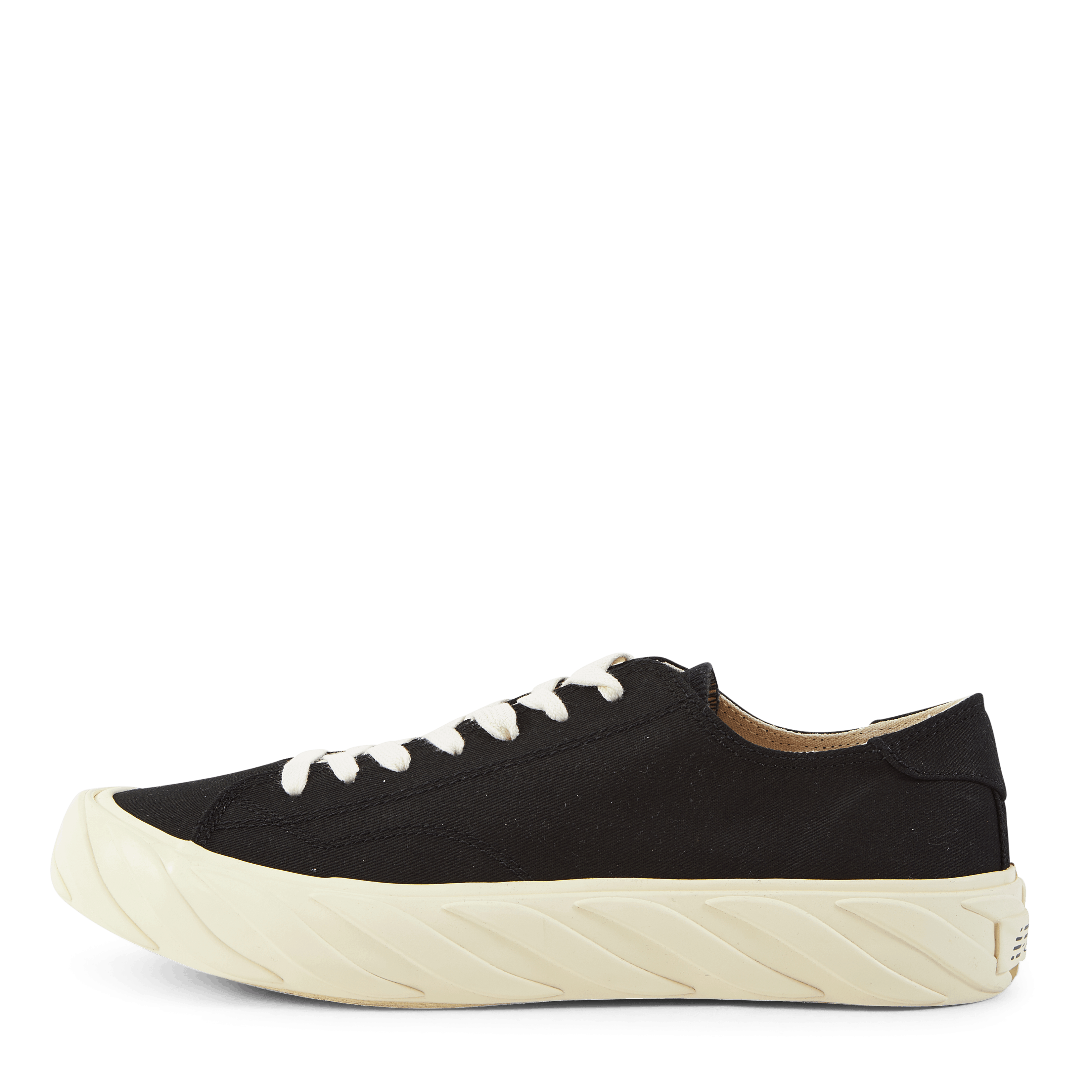 AGE Cut Black
