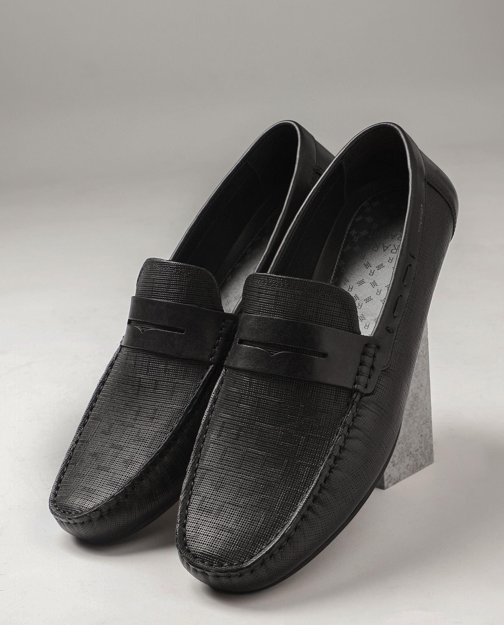 RAREZ Rare Rabbit Men's Saffian Black Slip - On Textured Genuine Leather Driver Moccasin