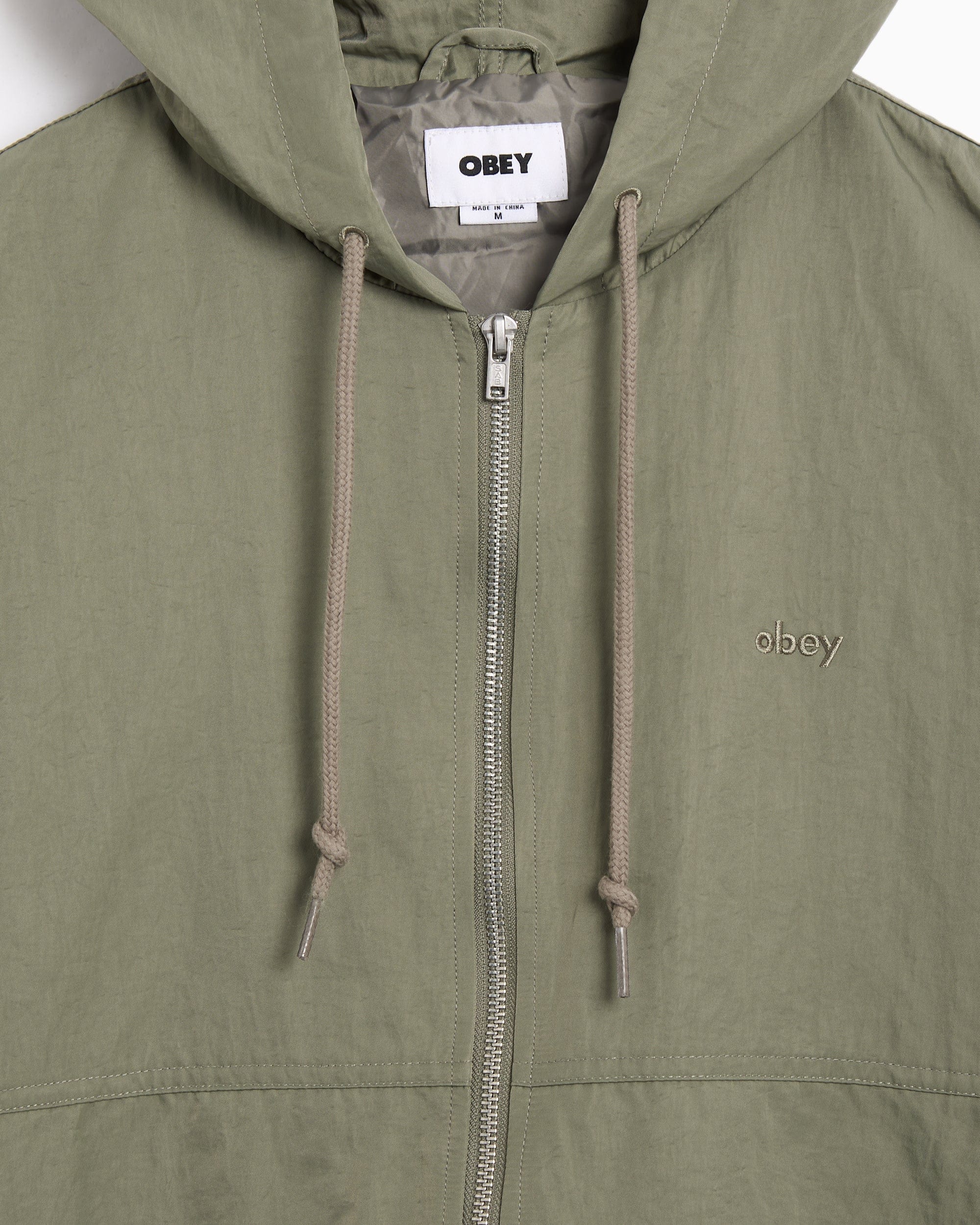 OBEY Clothing Chaqueta impermeable Boxy OBEY Clothing Lula para mujer