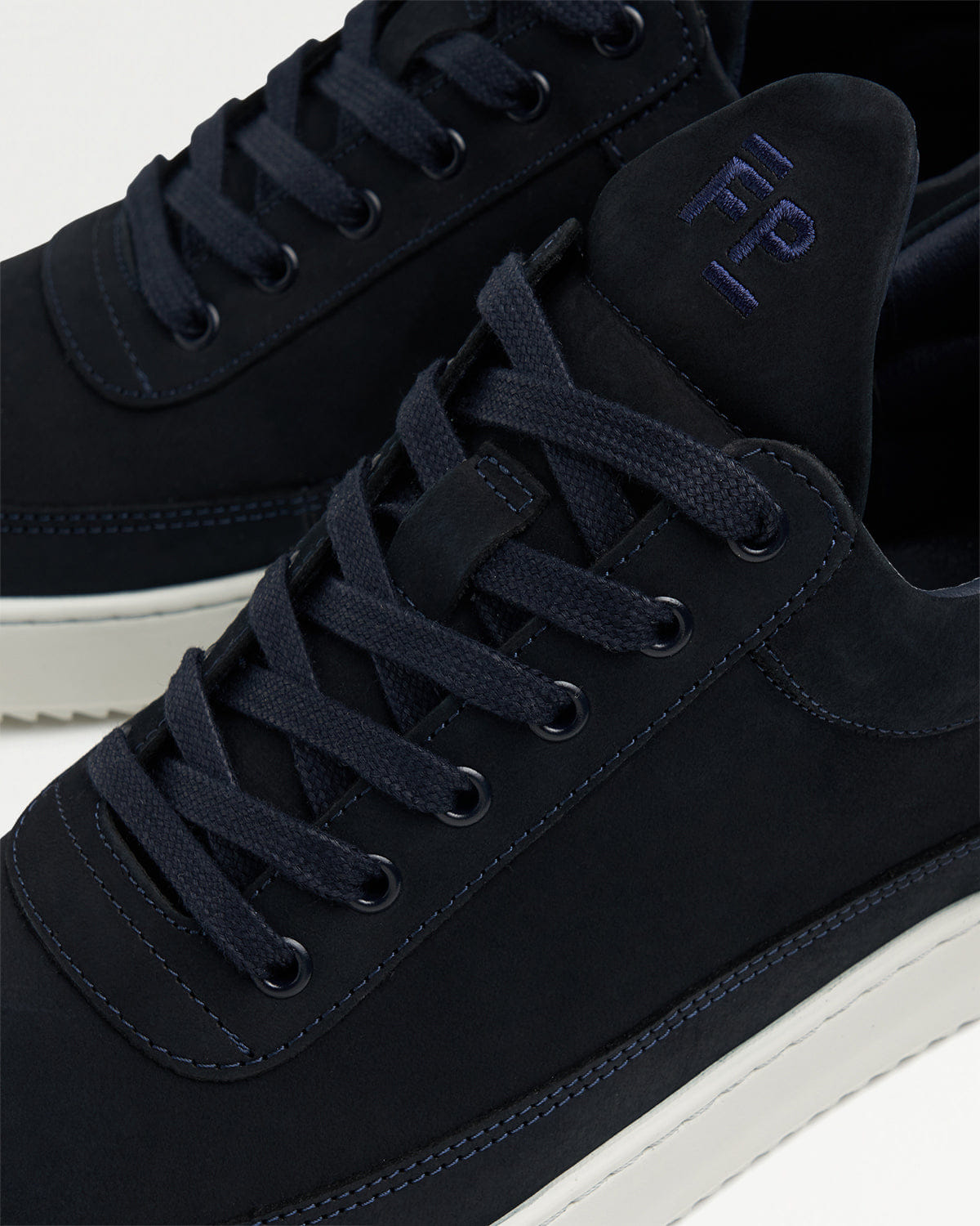 Entry Luxury Low Top Ripple Nubuck Navy