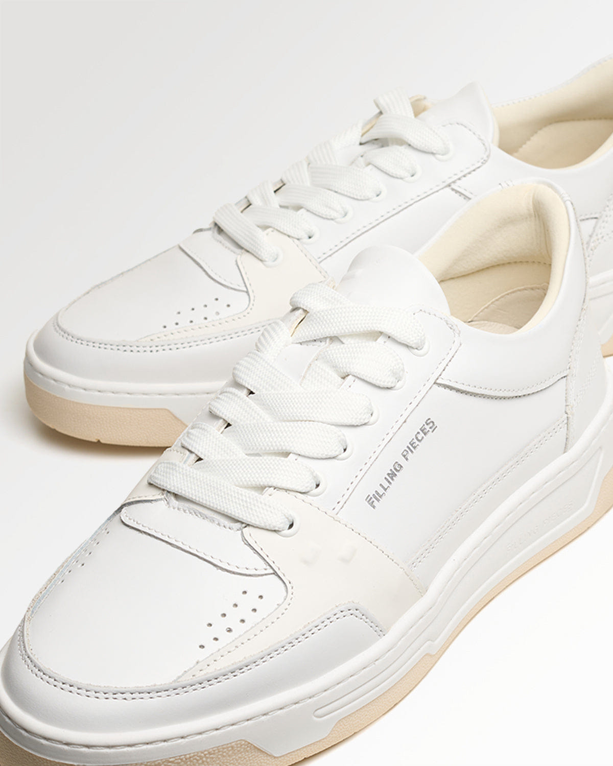 Trend Maven Low Vise White