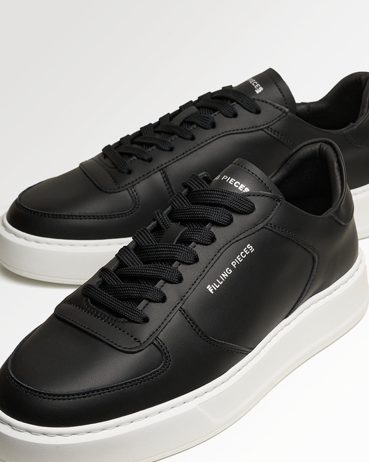 Conventional Evo Court Nappa Black