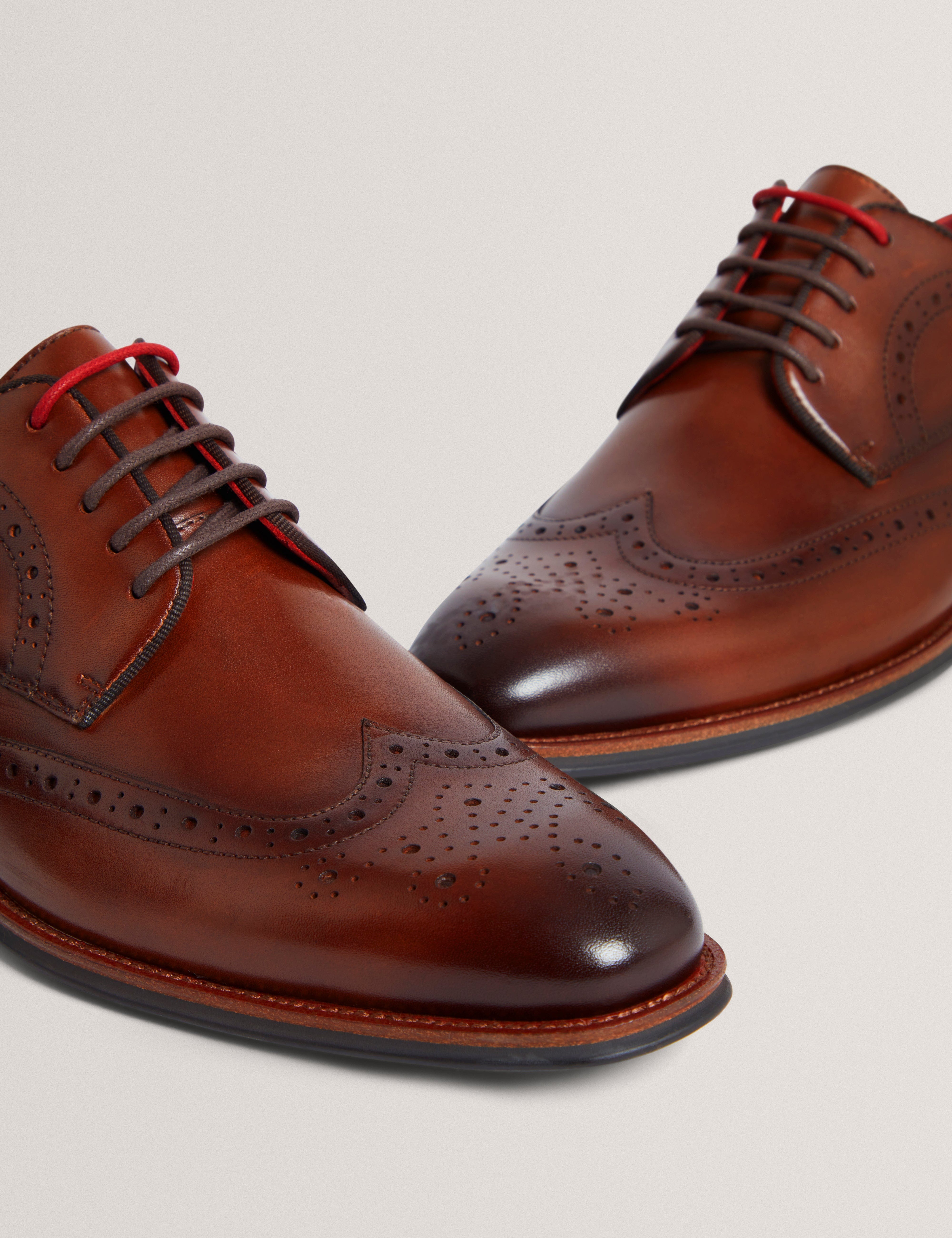SHOE Markuse Brogue Derby Formal Shoe Tan