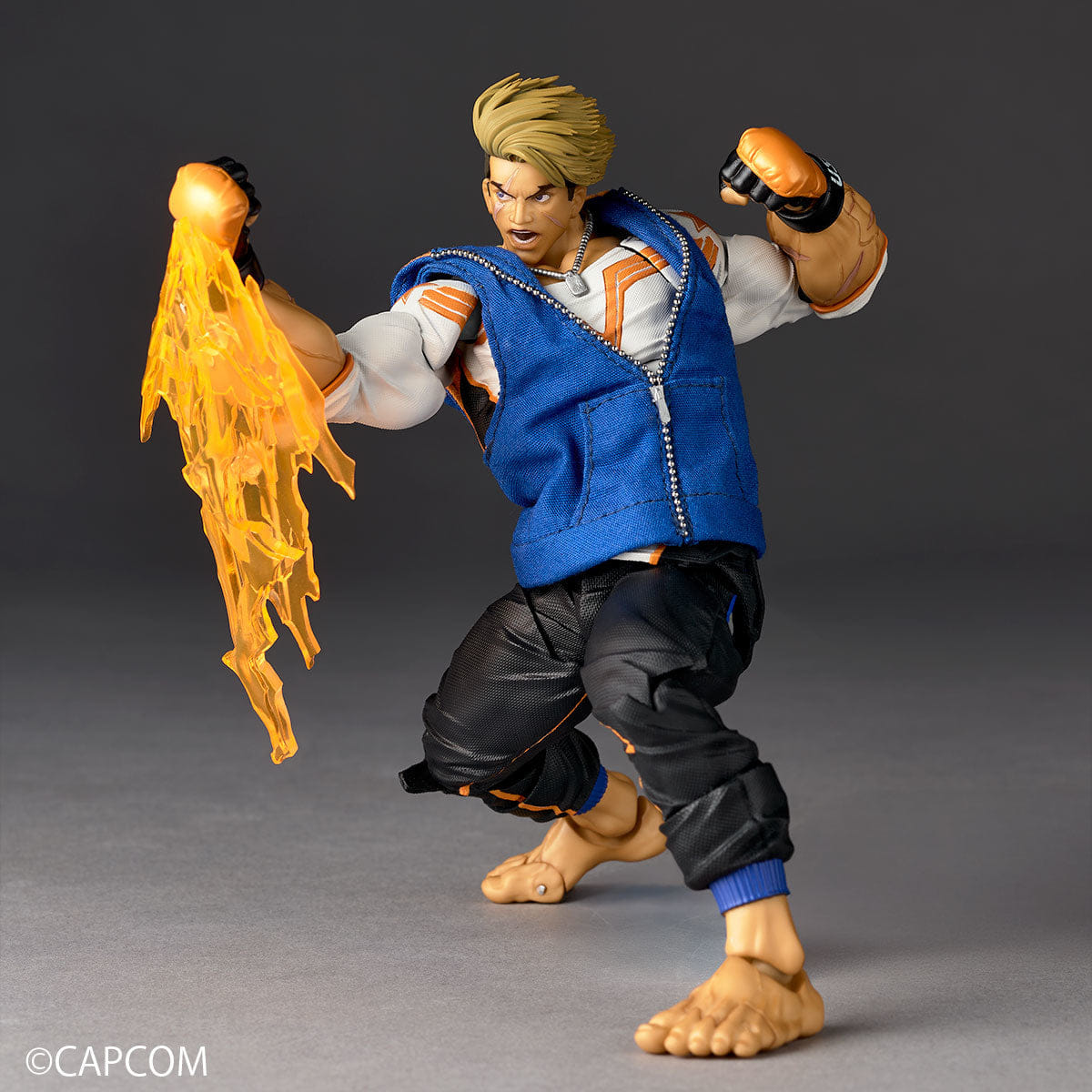 Revoltech Amazing Yamaguchi Street Fighter Luke Action Figure