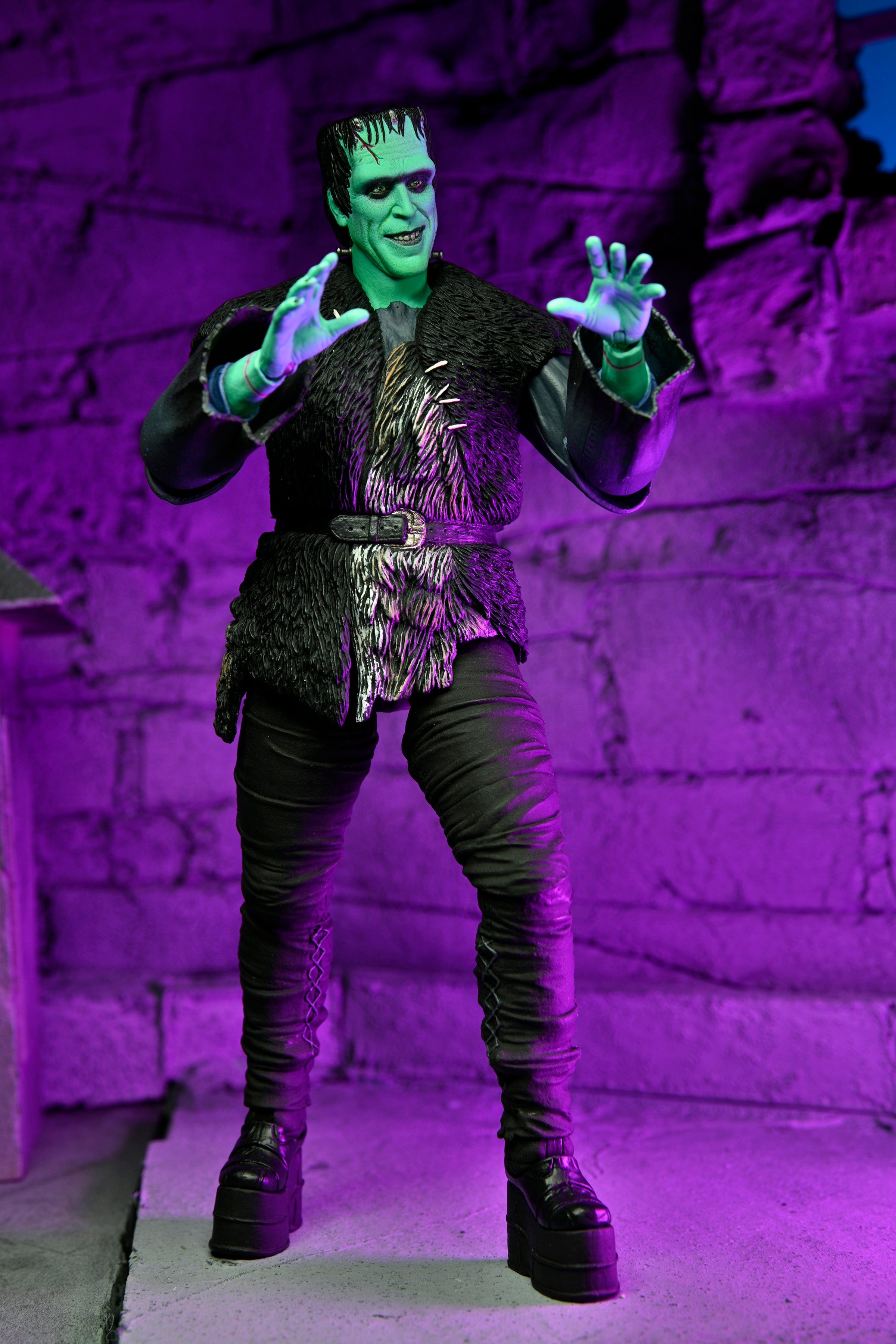 Neca Toys NECA Rob Zombie's The Munsters Ultimate Herman Munster Action Figure