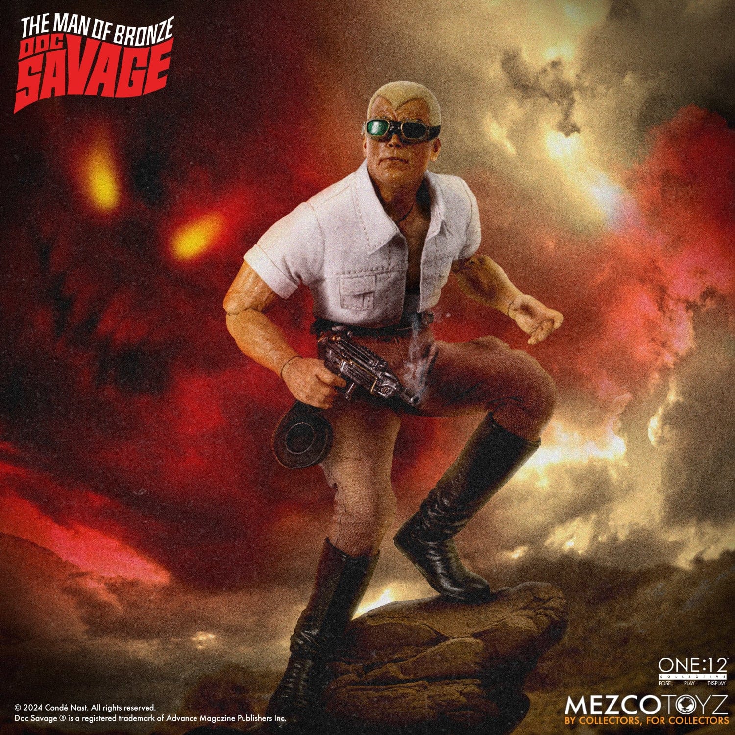 Mezco One 12 Doc Savage Deluxe Edition Action Figure
