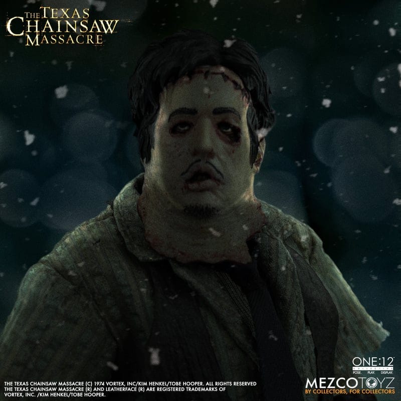 Mezco **Pre Order**Mezco One 12 The Texas Chainsaw Massacre (2003): Leatherface Action Figure