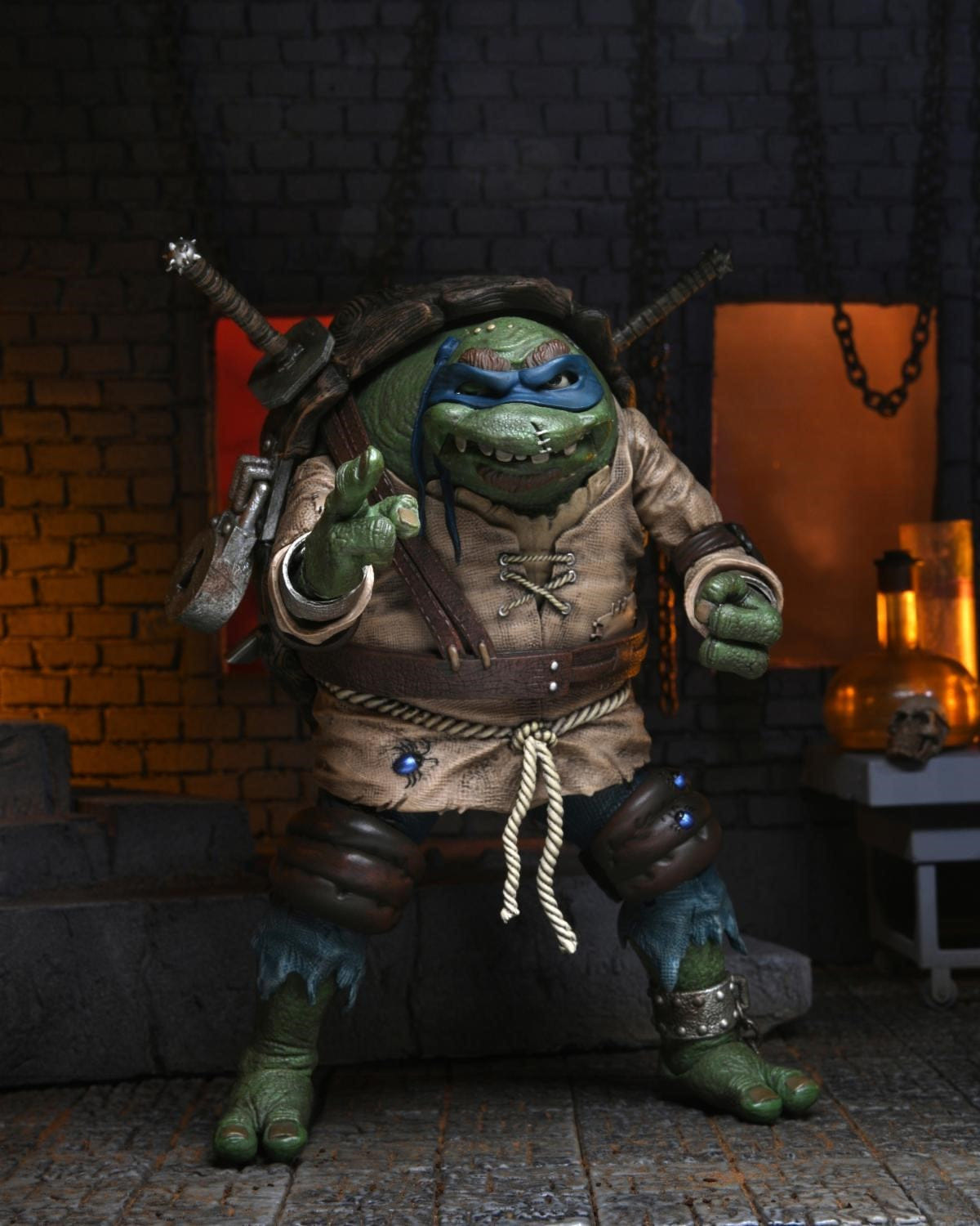 Neca Toys NECA Universal Monsters x TMNT Ultimate Leonardo as The Hunchback Action Figure