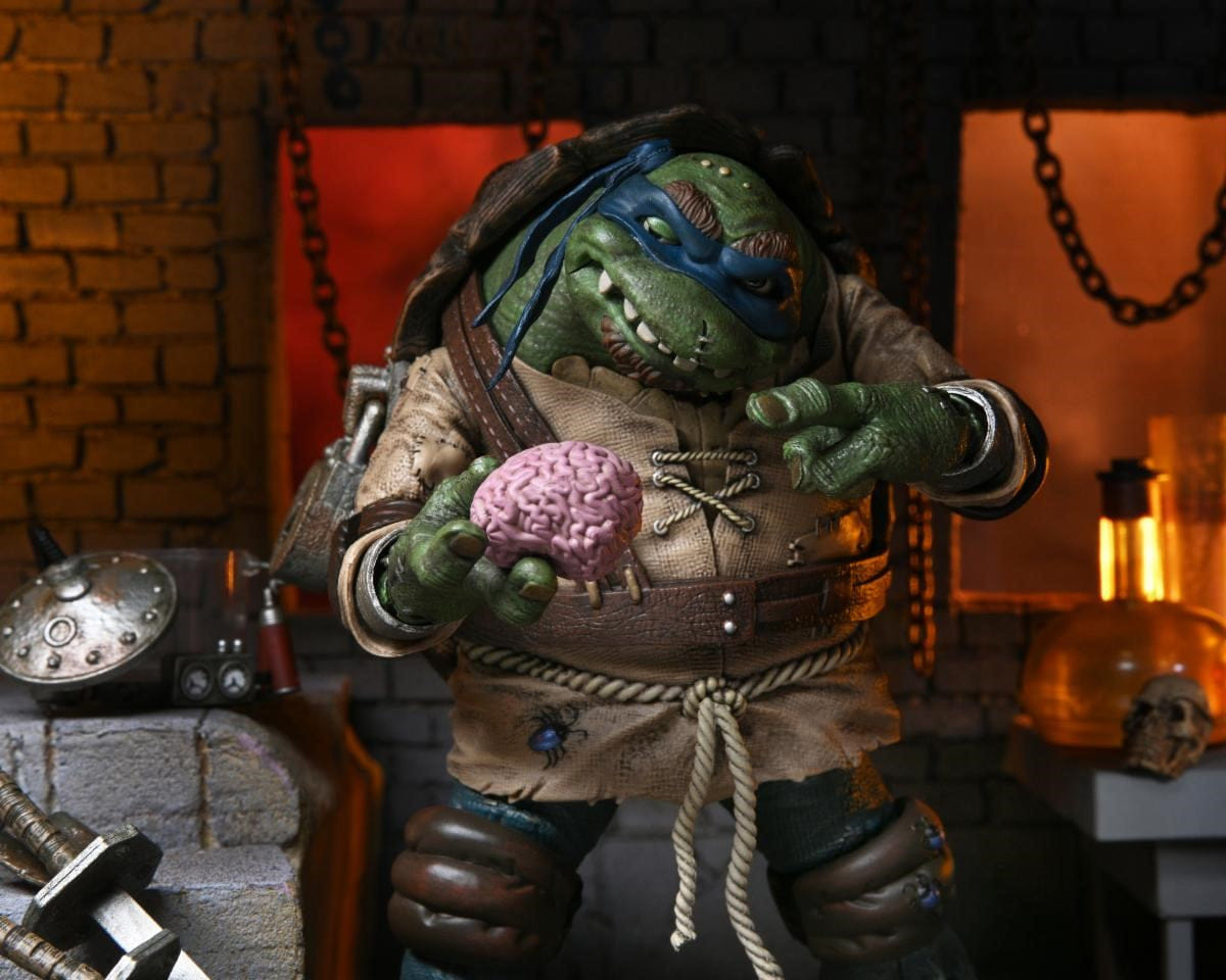 Neca Toys NECA Universal Monsters x TMNT Ultimate Leonardo as The Hunchback Action Figure