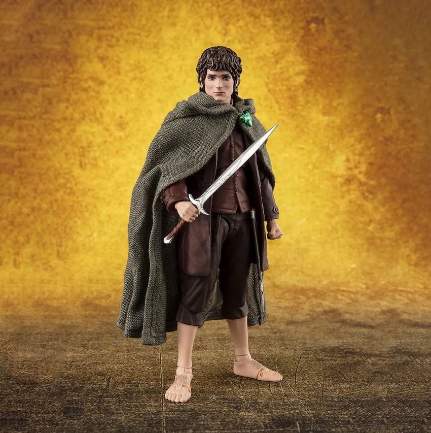 Bandai S.H. Figuarts Frodo Baggins & Gollum (The Lord of The Rings: The Fellowship of The Ring) The Lord of The Rings Action Figure