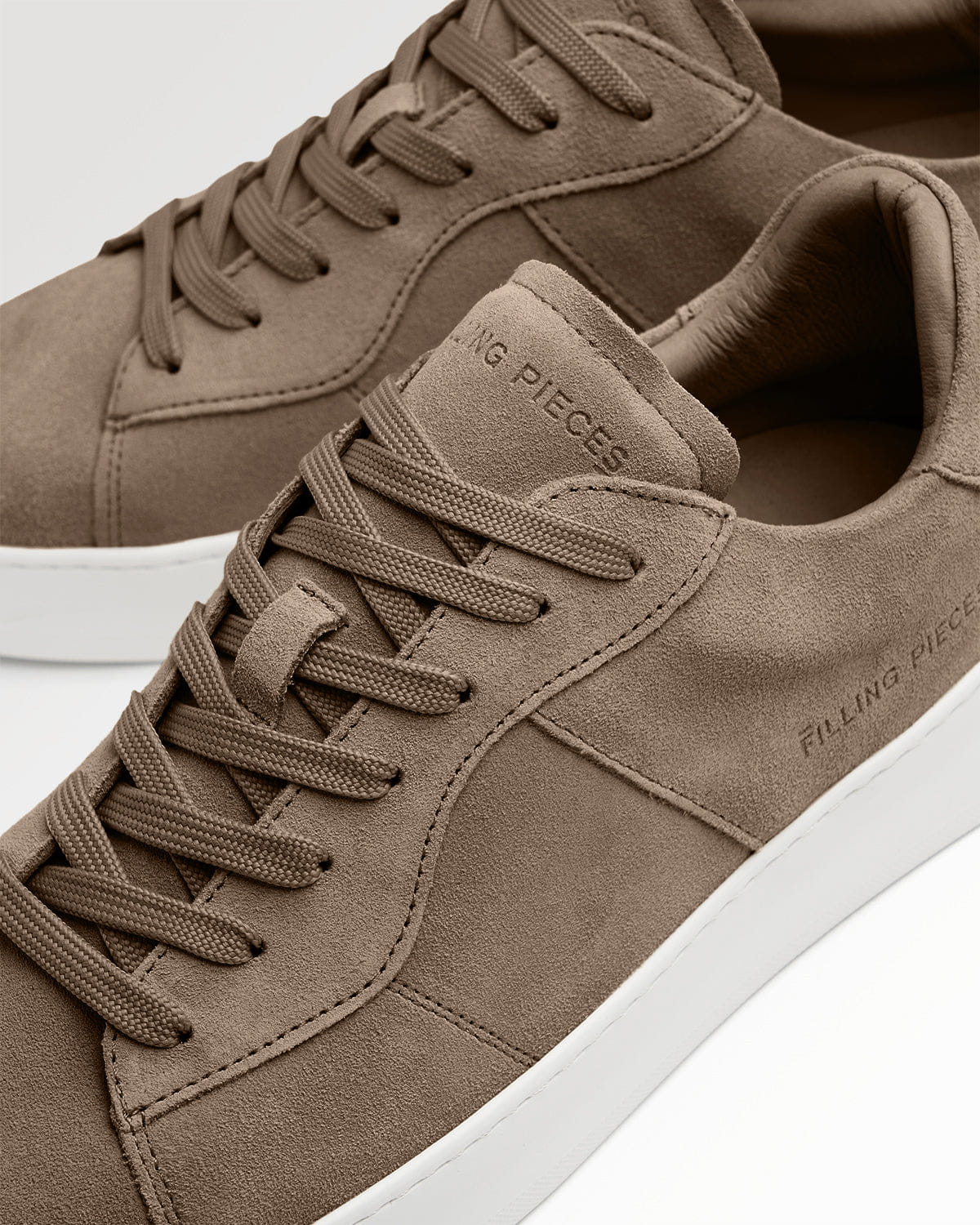Conventional Court Suede Taupe