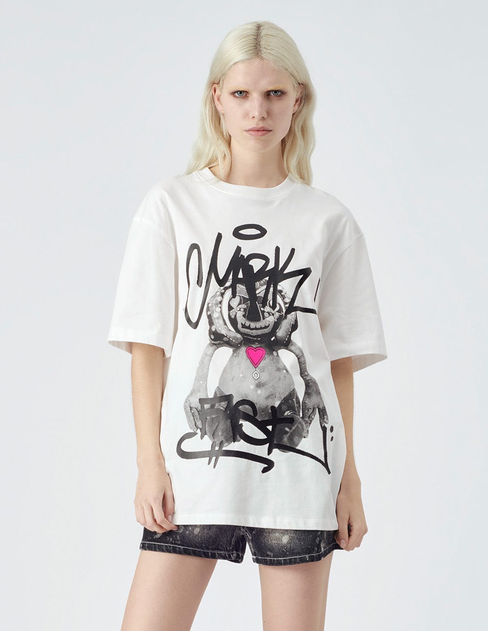 Sneaker Cafe Mumbai MARKFAST UNISEX T-Shirt