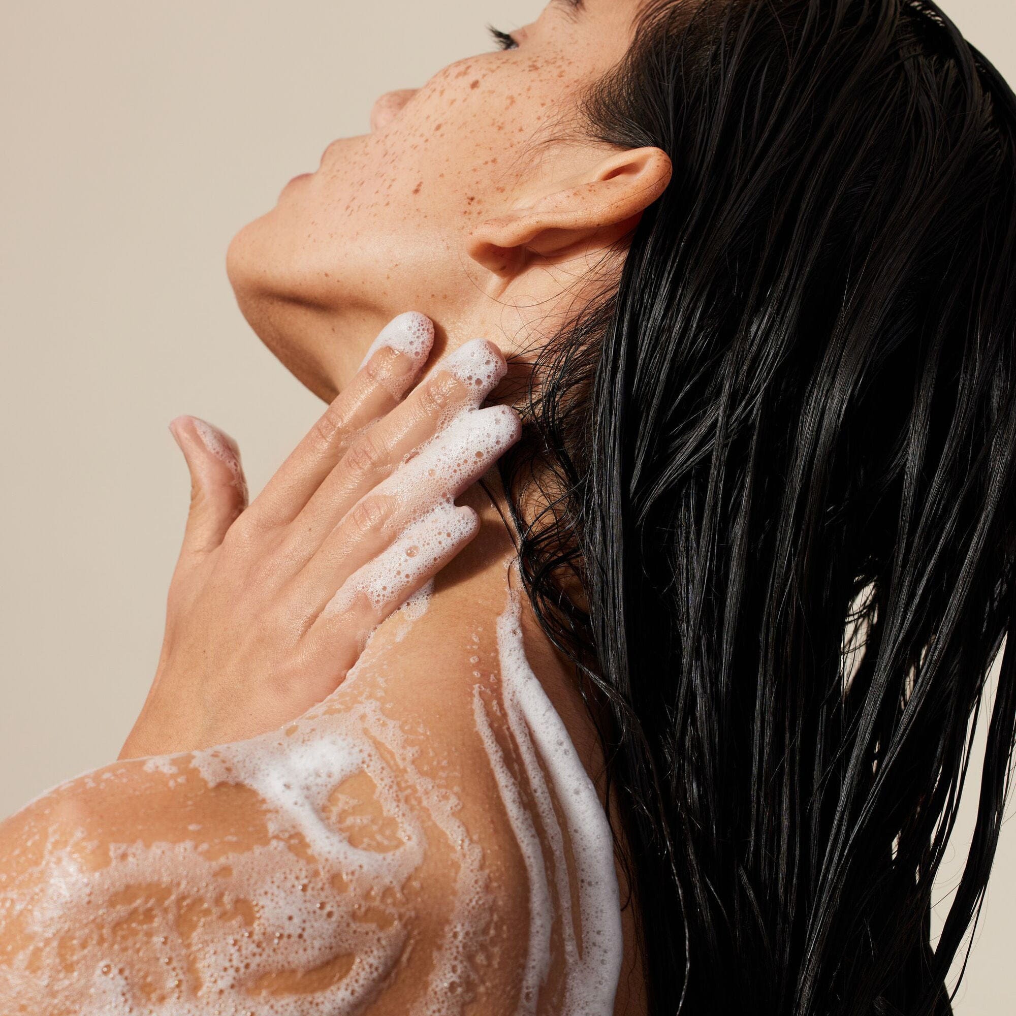 ALO Mega - C Body Wash